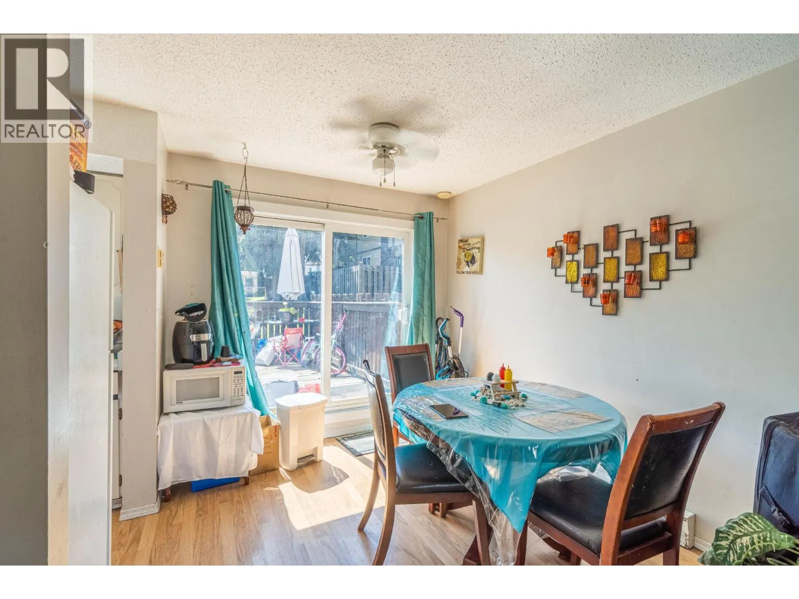 1605 SUMMIT Drive Unit# 9