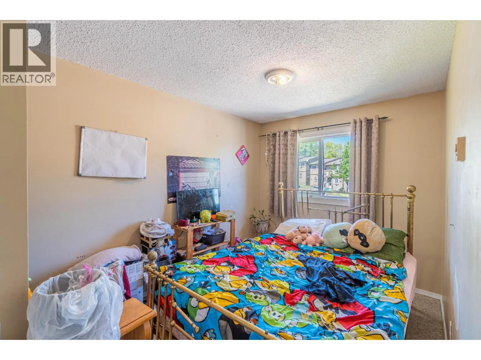 1605 SUMMIT Drive Unit# 9