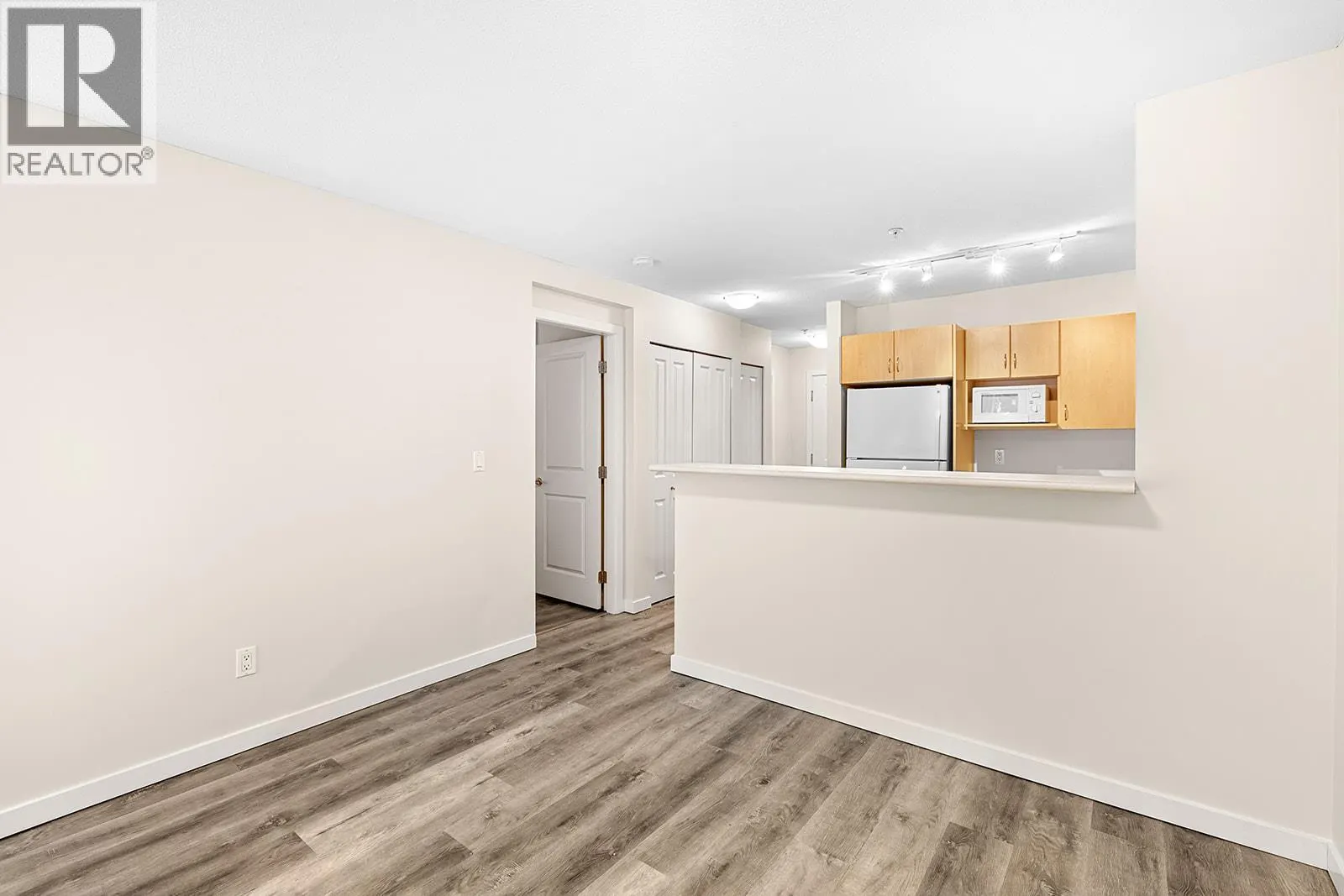 563 Yates Road Unit# 109