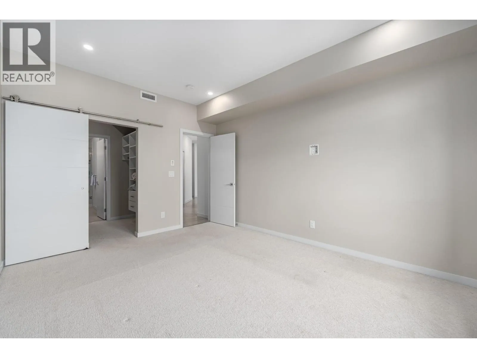 1405 Springhill Drive Unit# 2401
