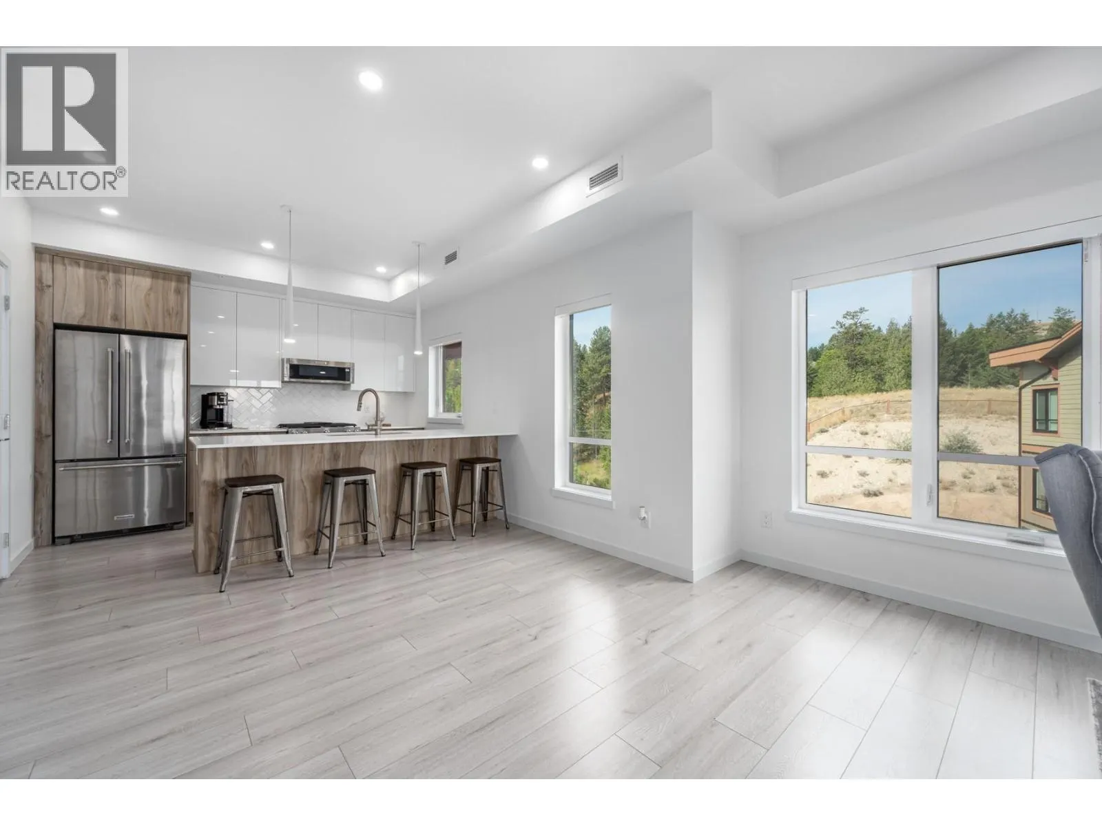 1405 Springhill Drive Unit# 2401