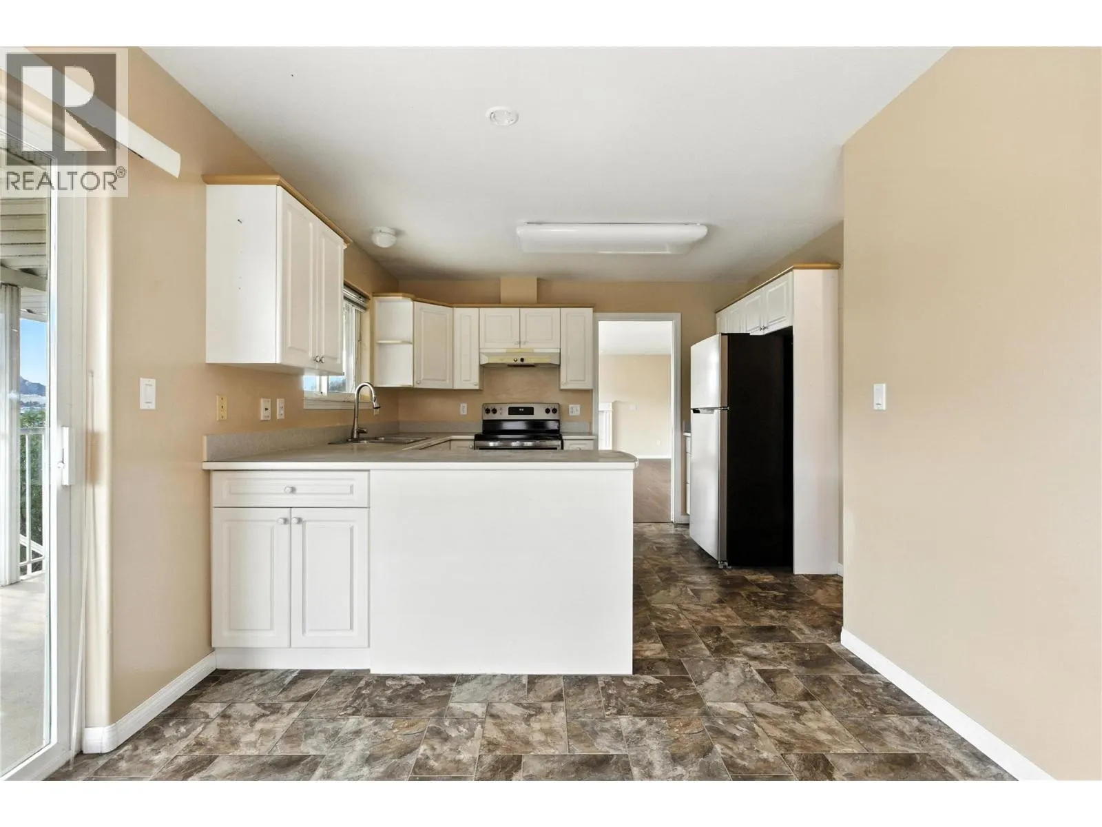 1379 Sunshine Court