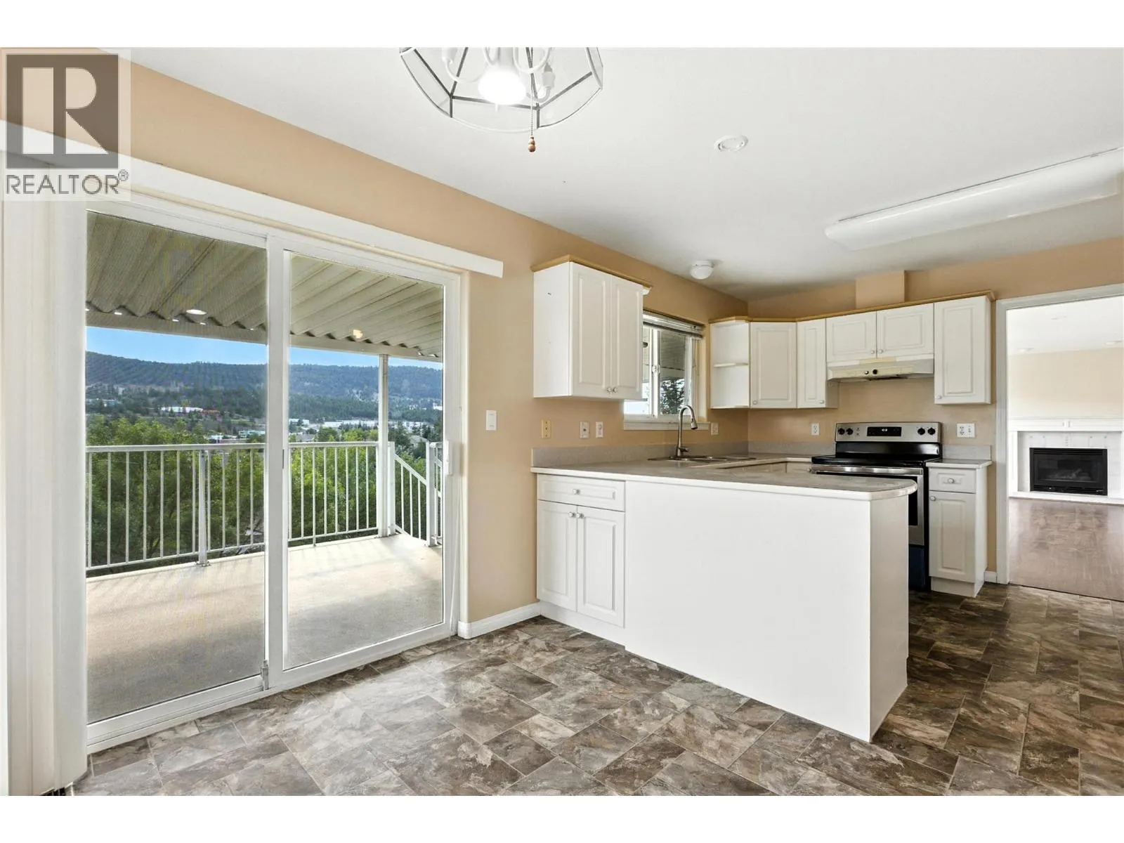 1379 Sunshine Court