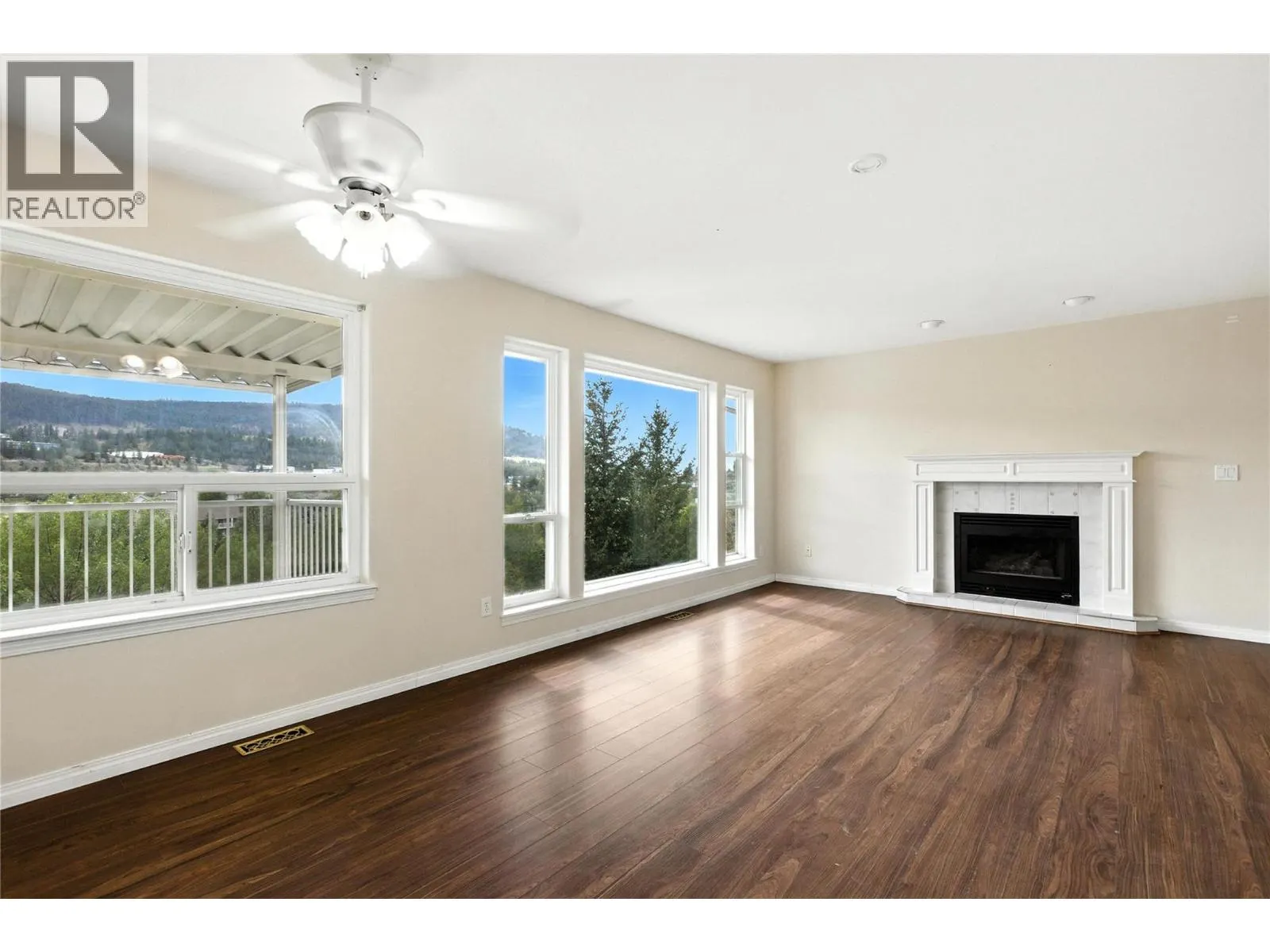 1379 Sunshine Court