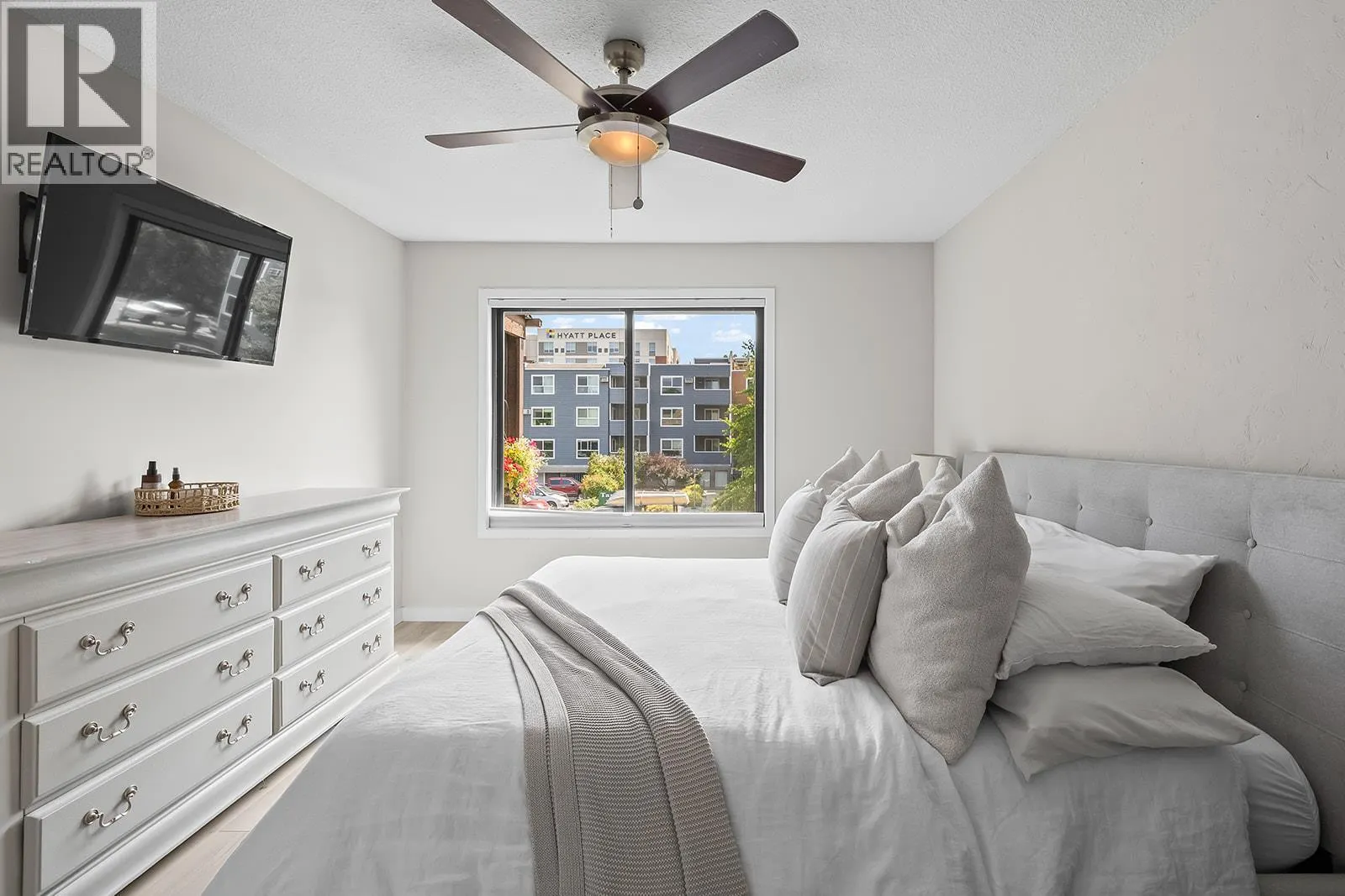 1870 Parkinson Way Unit# 206