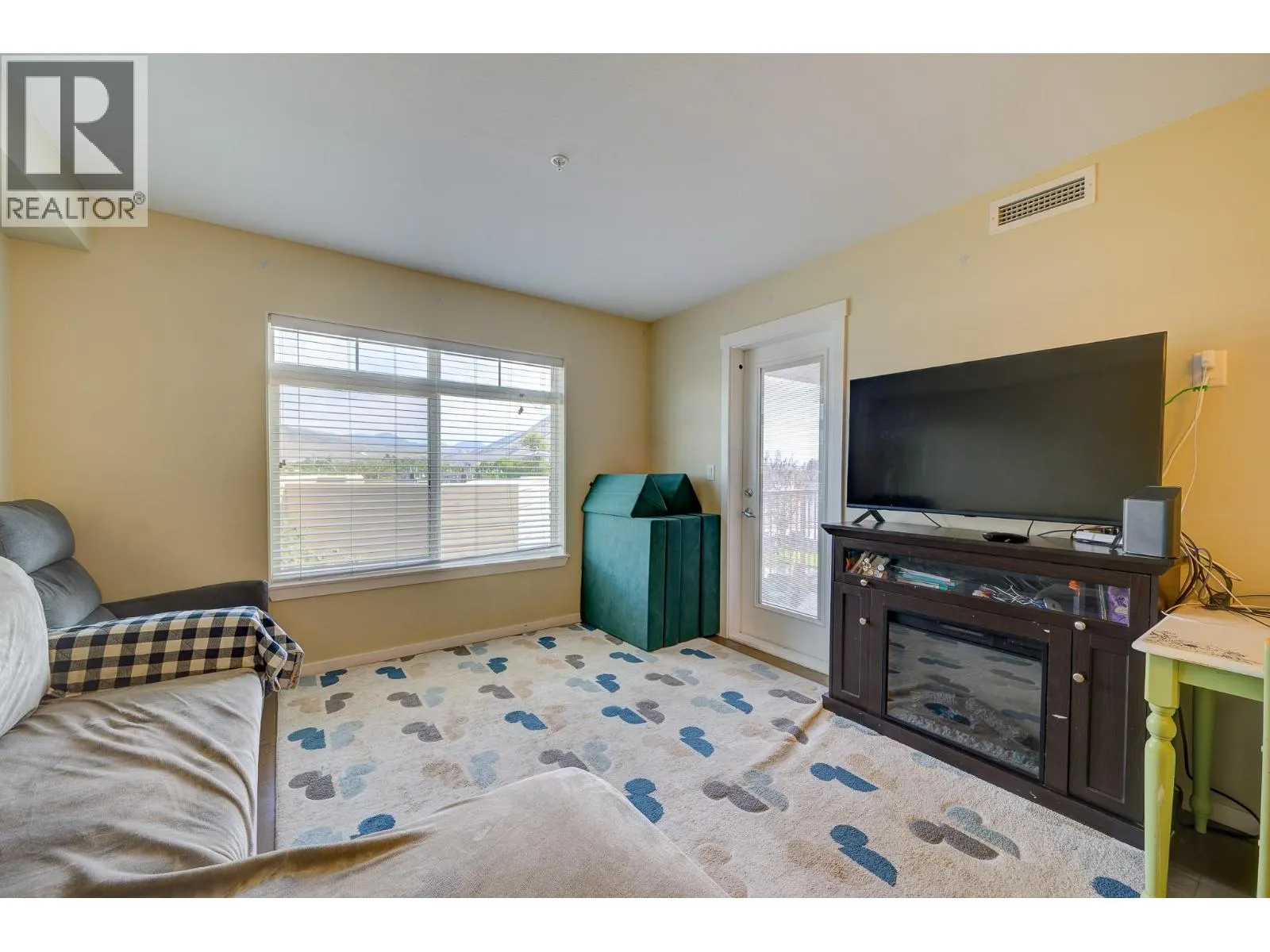689 TRANQUILLE Road Unit# 324