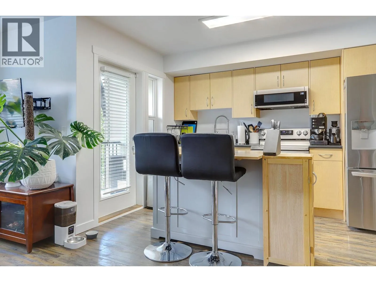 1477 Glenmore Road N Unit# B-203
