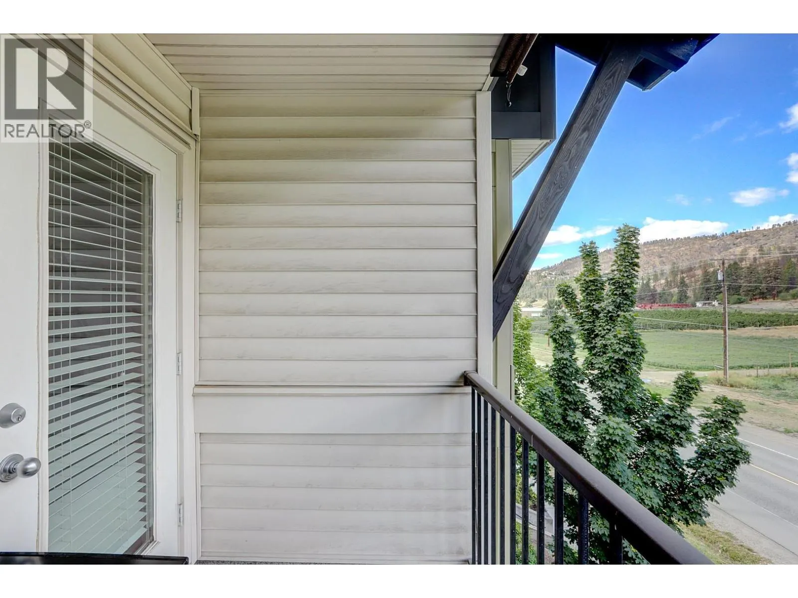 1477 Glenmore Road N Unit# B-203