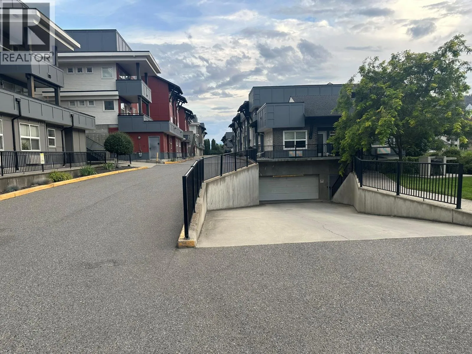 1477 Glenmore Road N Unit# B-203
