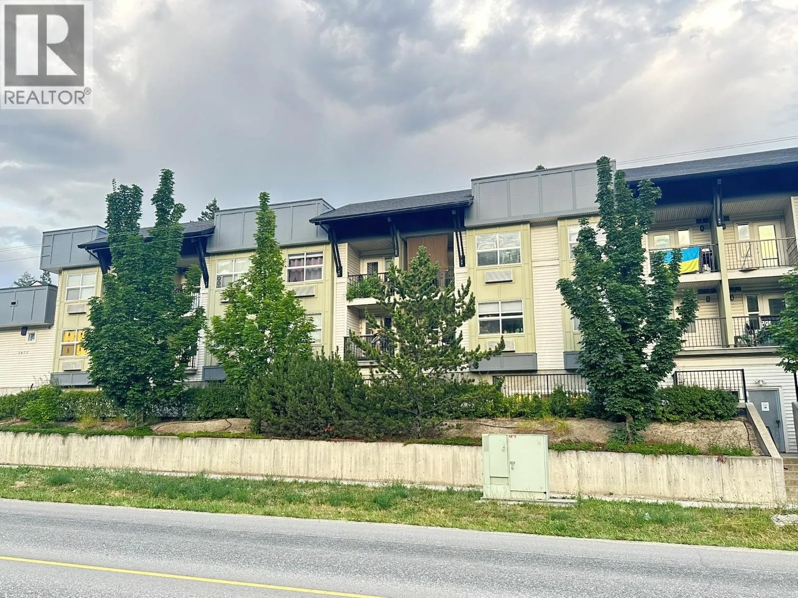 1477 Glenmore Road N Unit# B-203