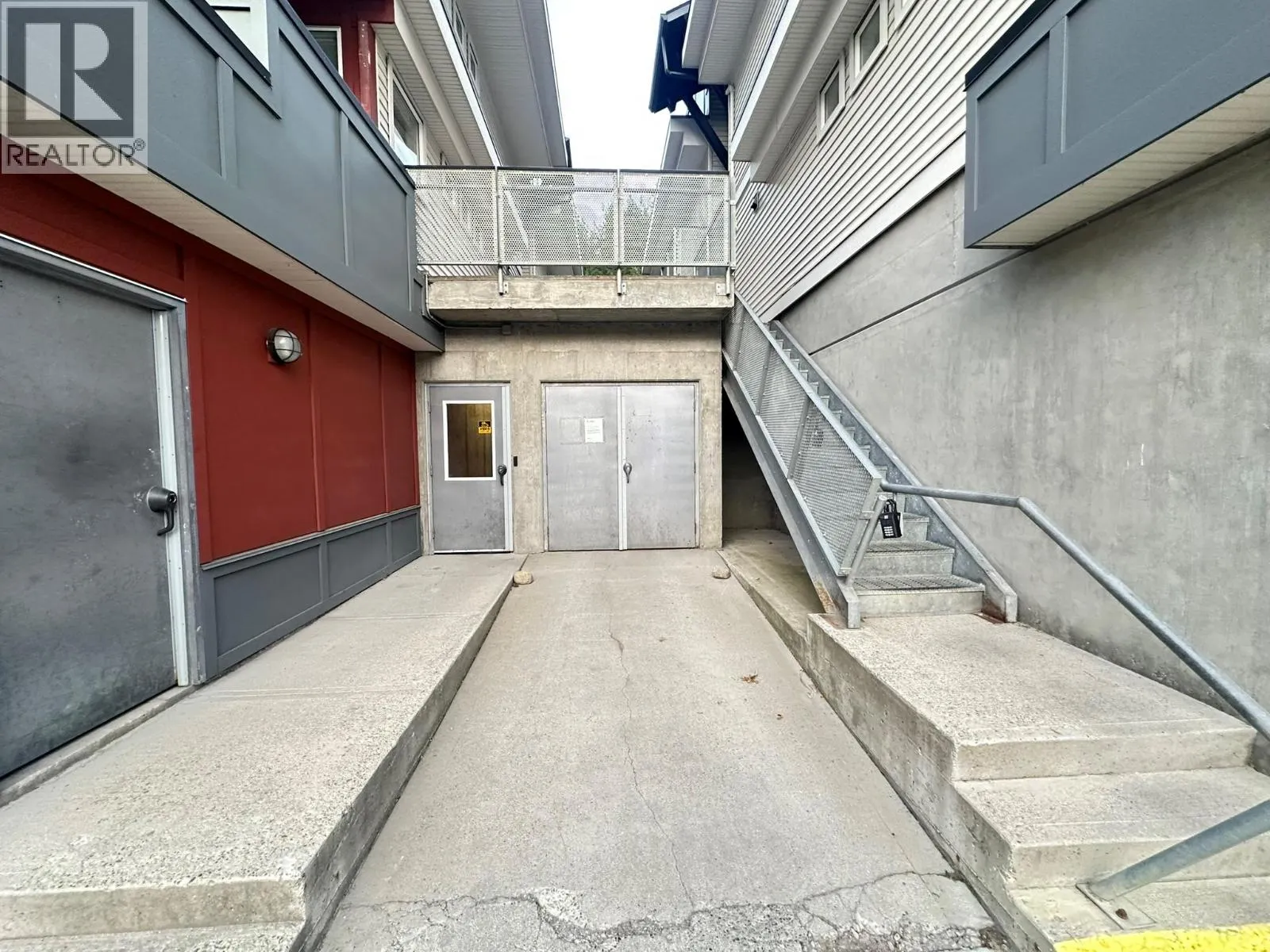 1477 Glenmore Road N Unit# B-203