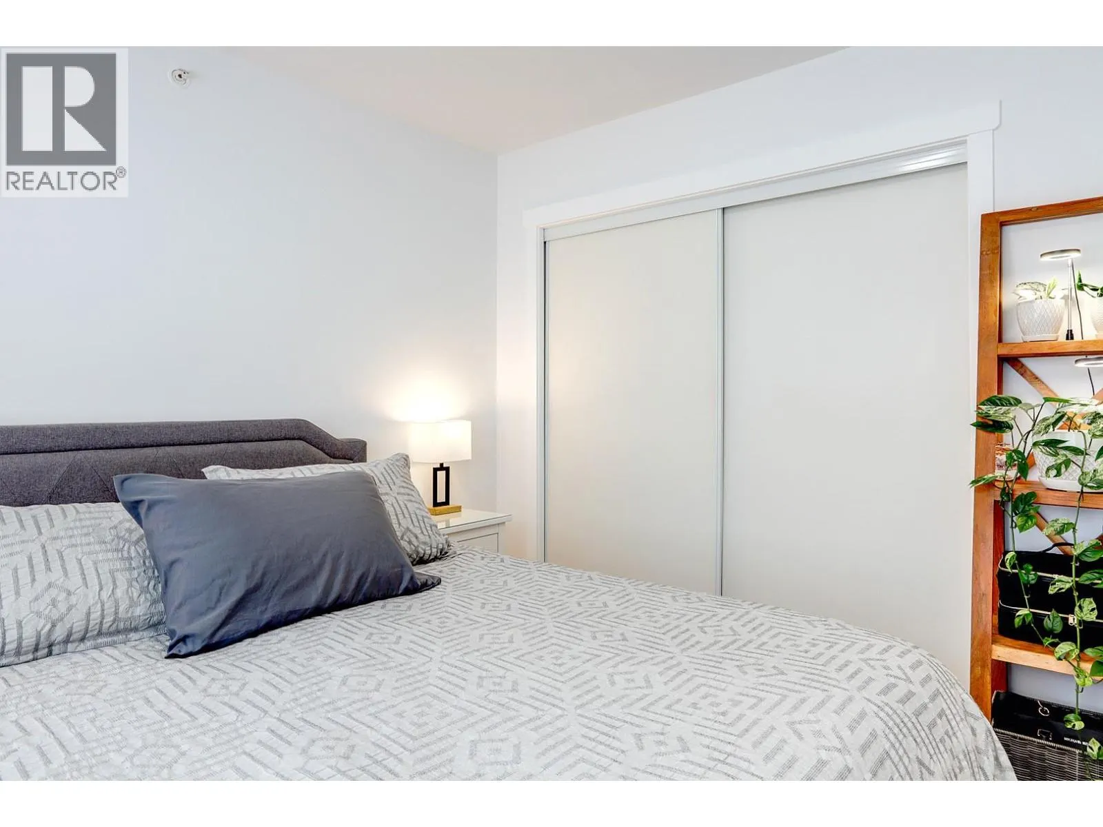 1477 Glenmore Road N Unit# B-203