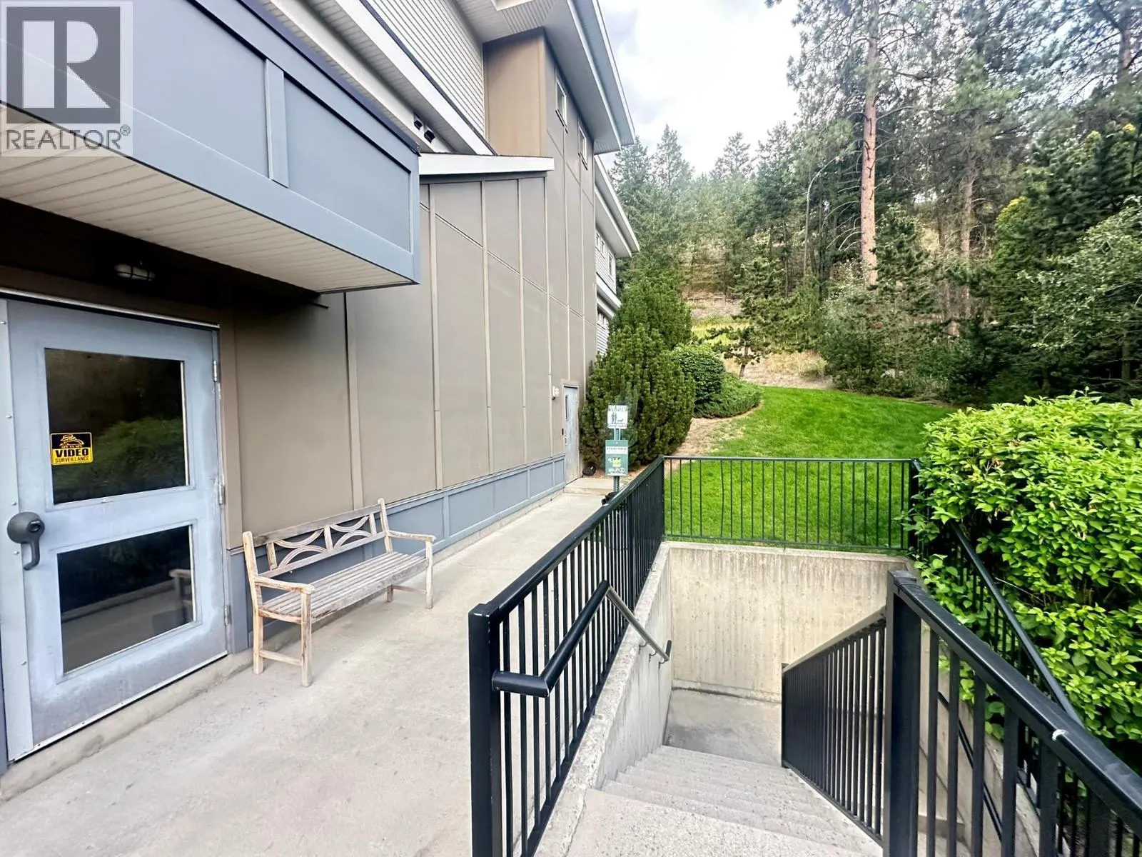 1477 Glenmore Road N Unit# B-203