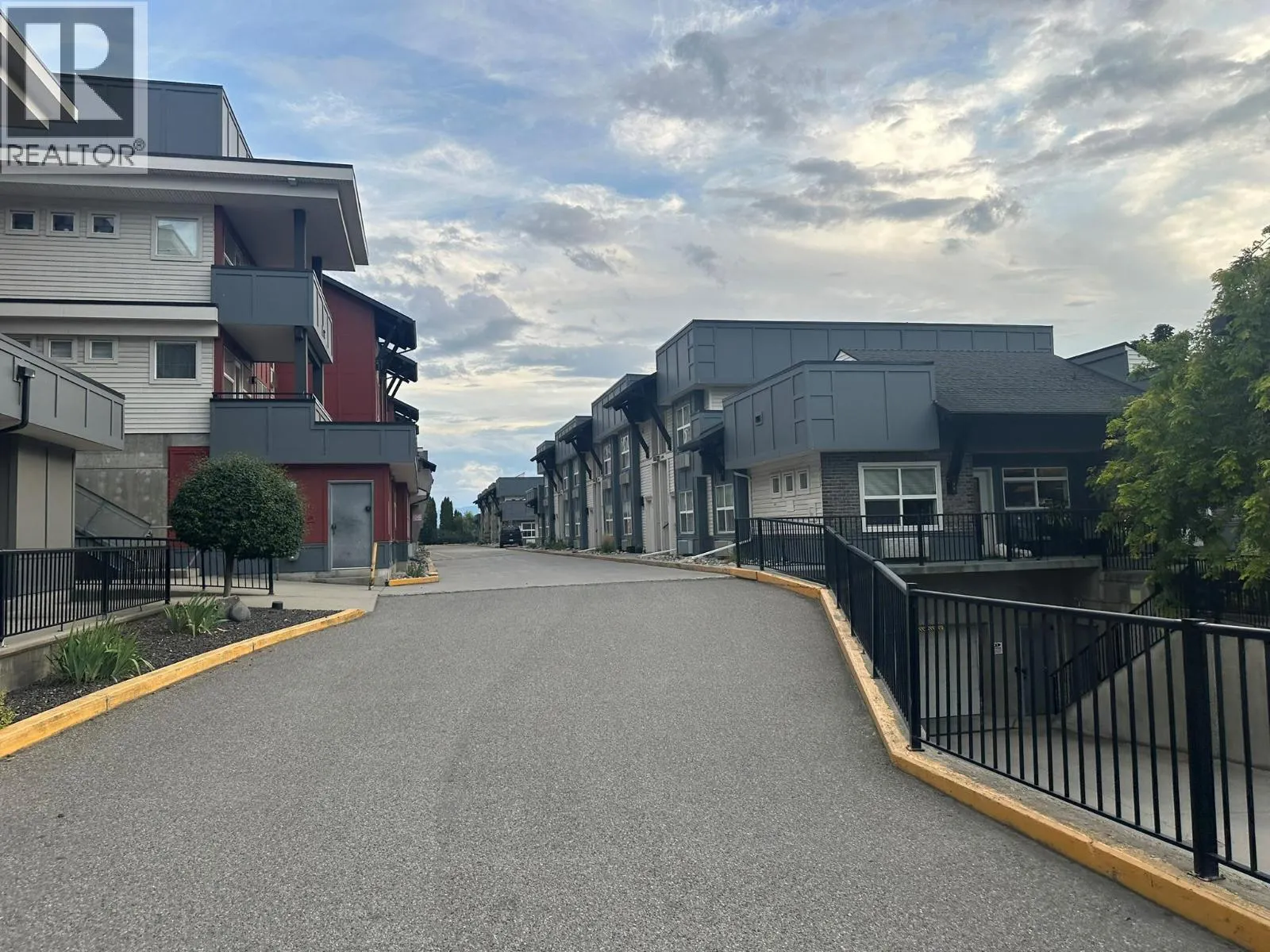 1477 Glenmore Road N Unit# B-203