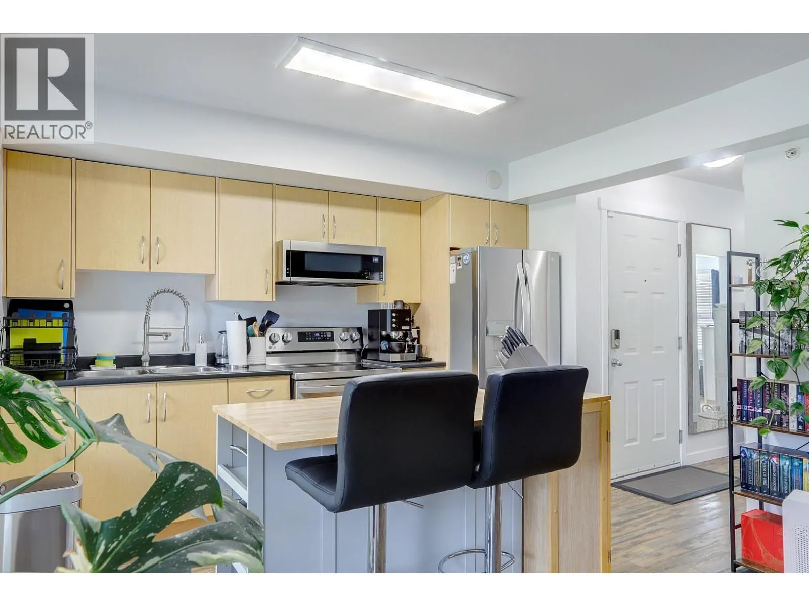 1477 Glenmore Road N Unit# B-203