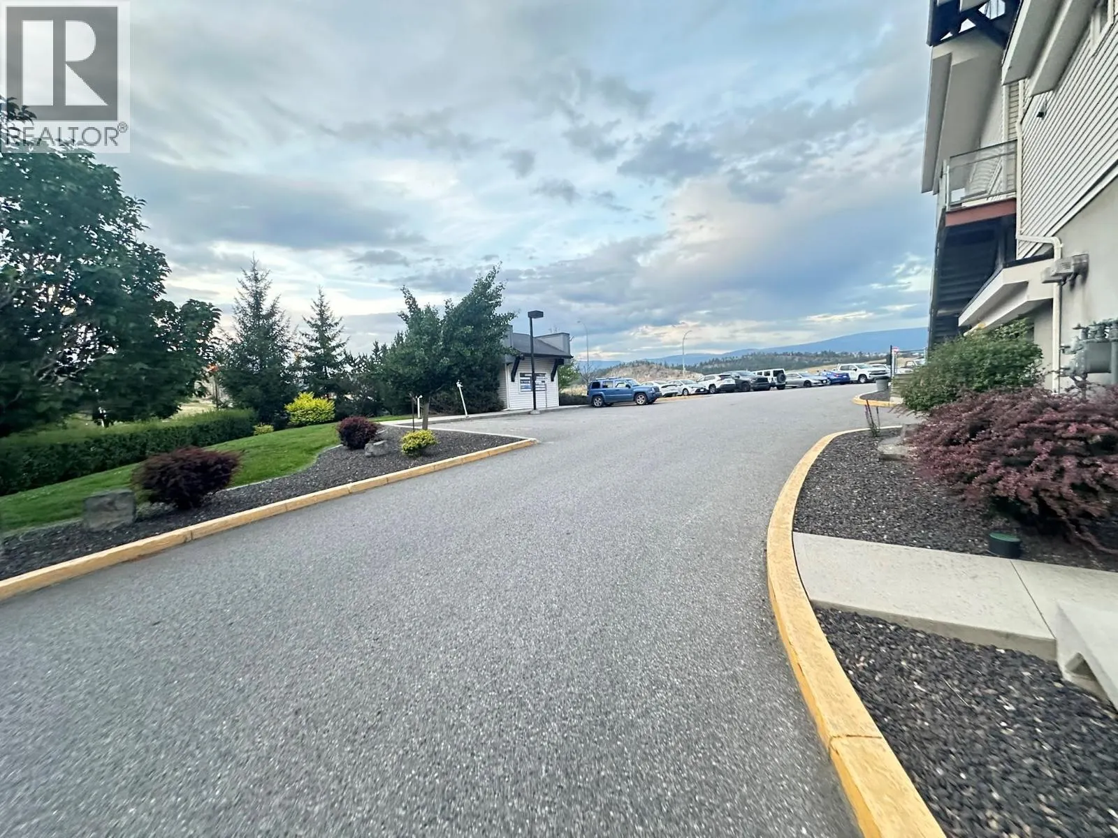 1477 Glenmore Road N Unit# B-203