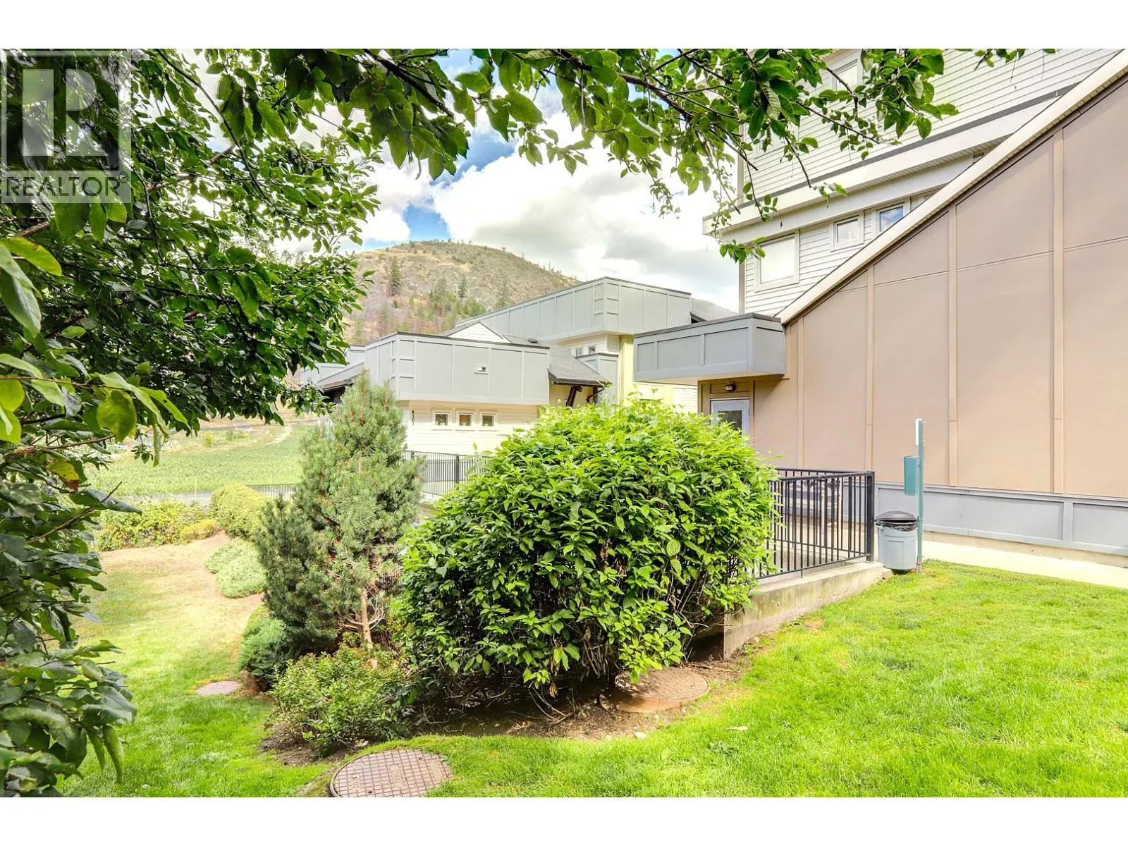 1477 Glenmore Road N Unit# B-203