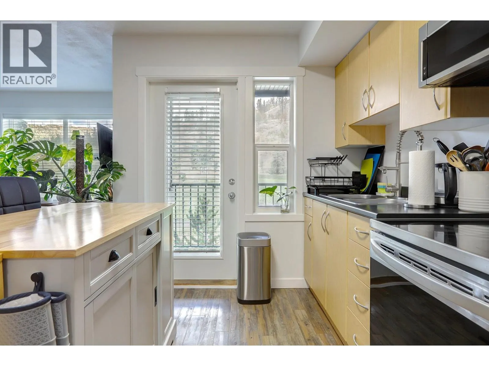 1477 Glenmore Road N Unit# B-203