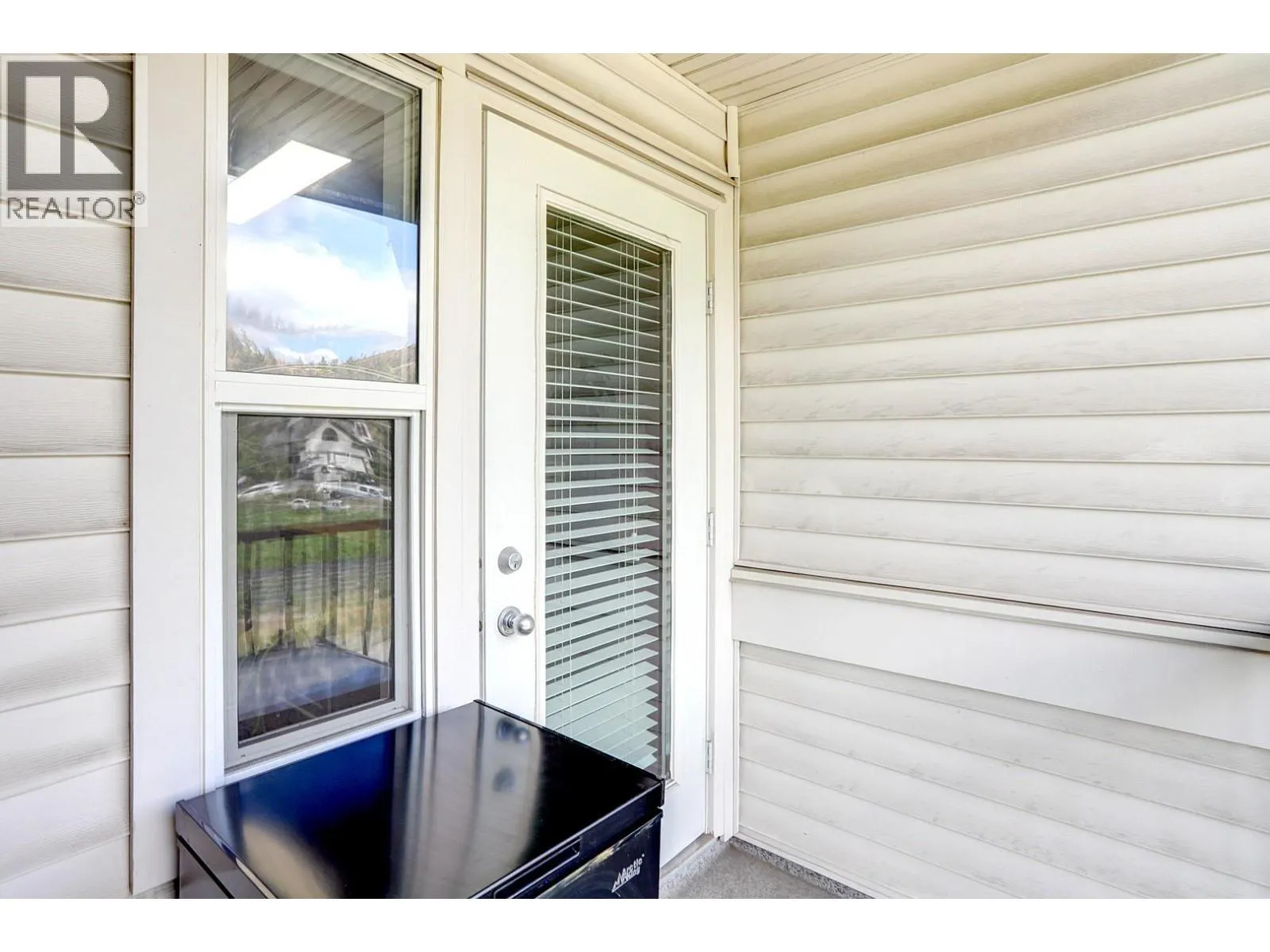 1477 Glenmore Road N Unit# B-203