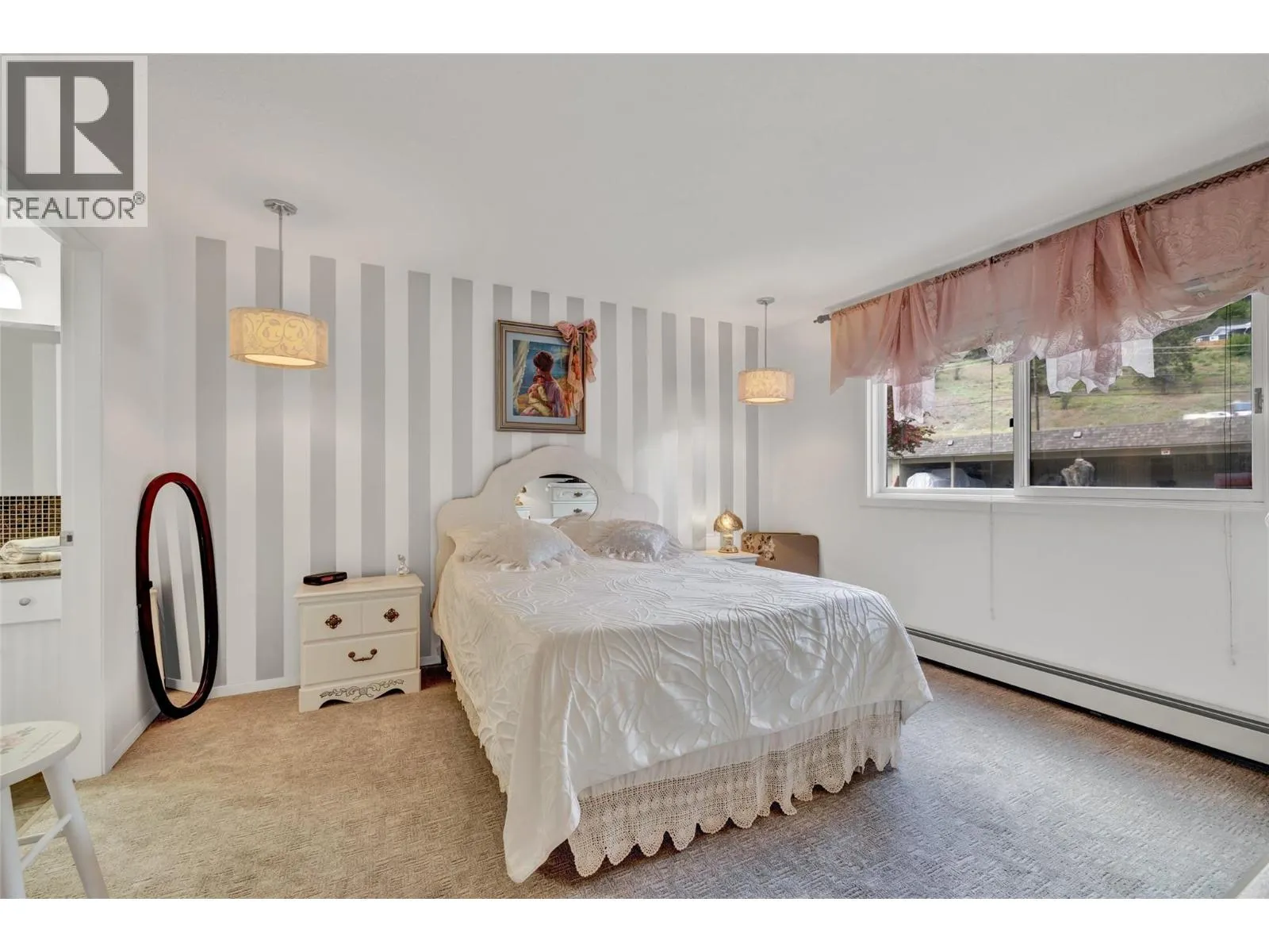 4340A Beach Avenue Avenue Unit# 104