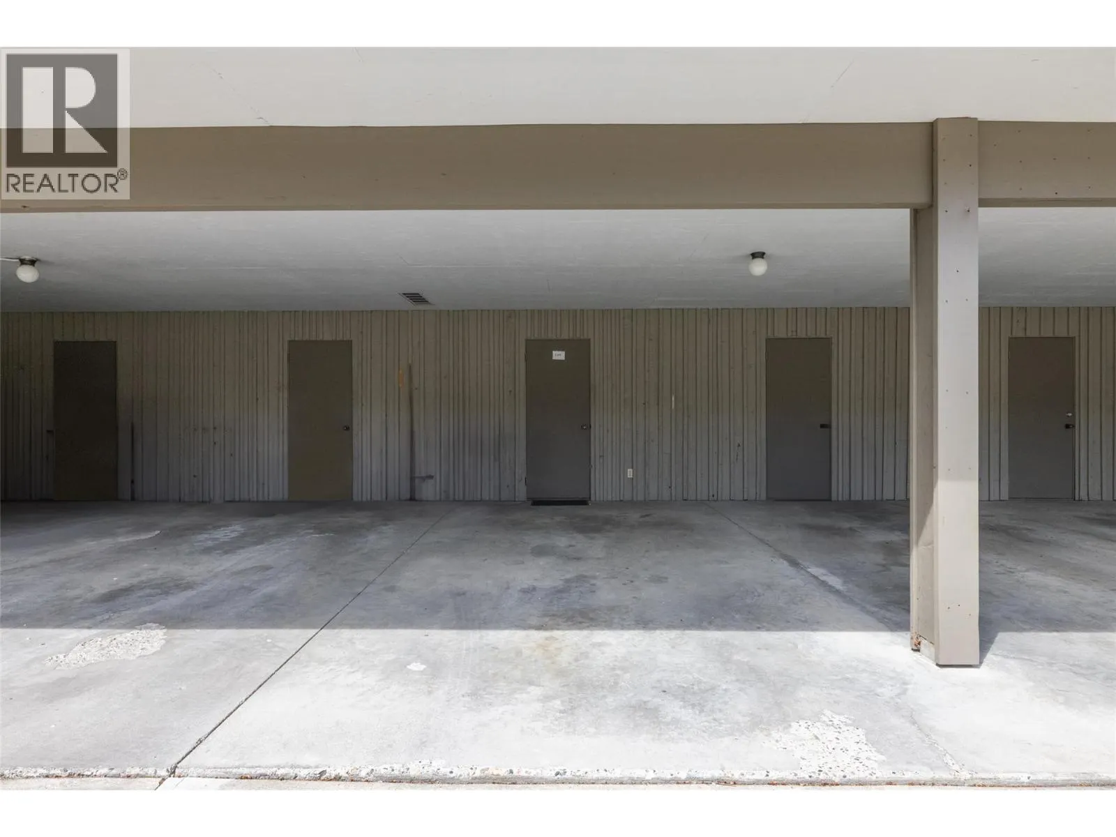 4340A Beach Avenue Avenue Unit# 104