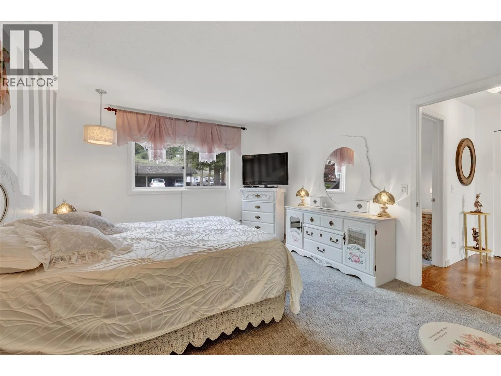 4340A Beach Avenue Avenue Unit# 104