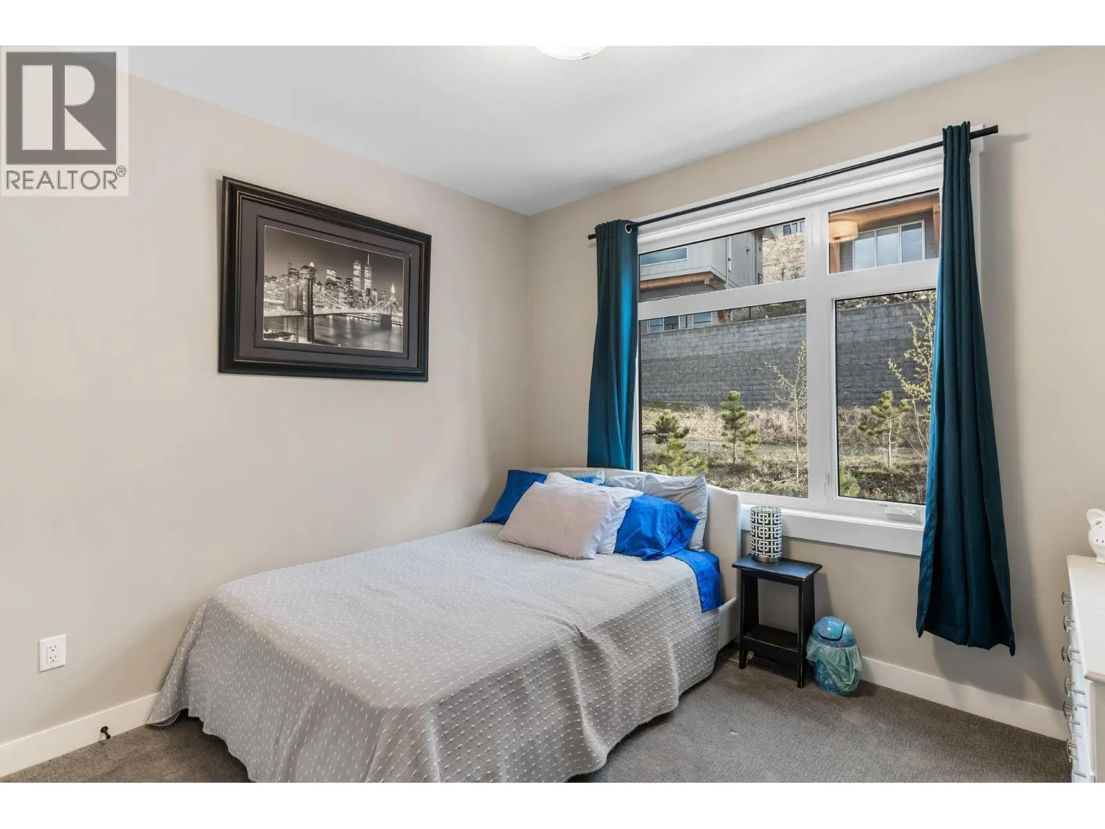 3220 Hilltown Drive Unit# 7