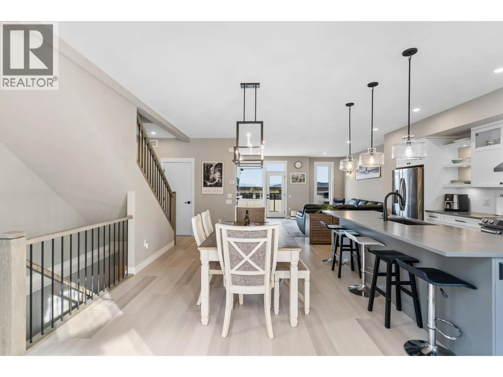 3220 Hilltown Drive Unit# 7