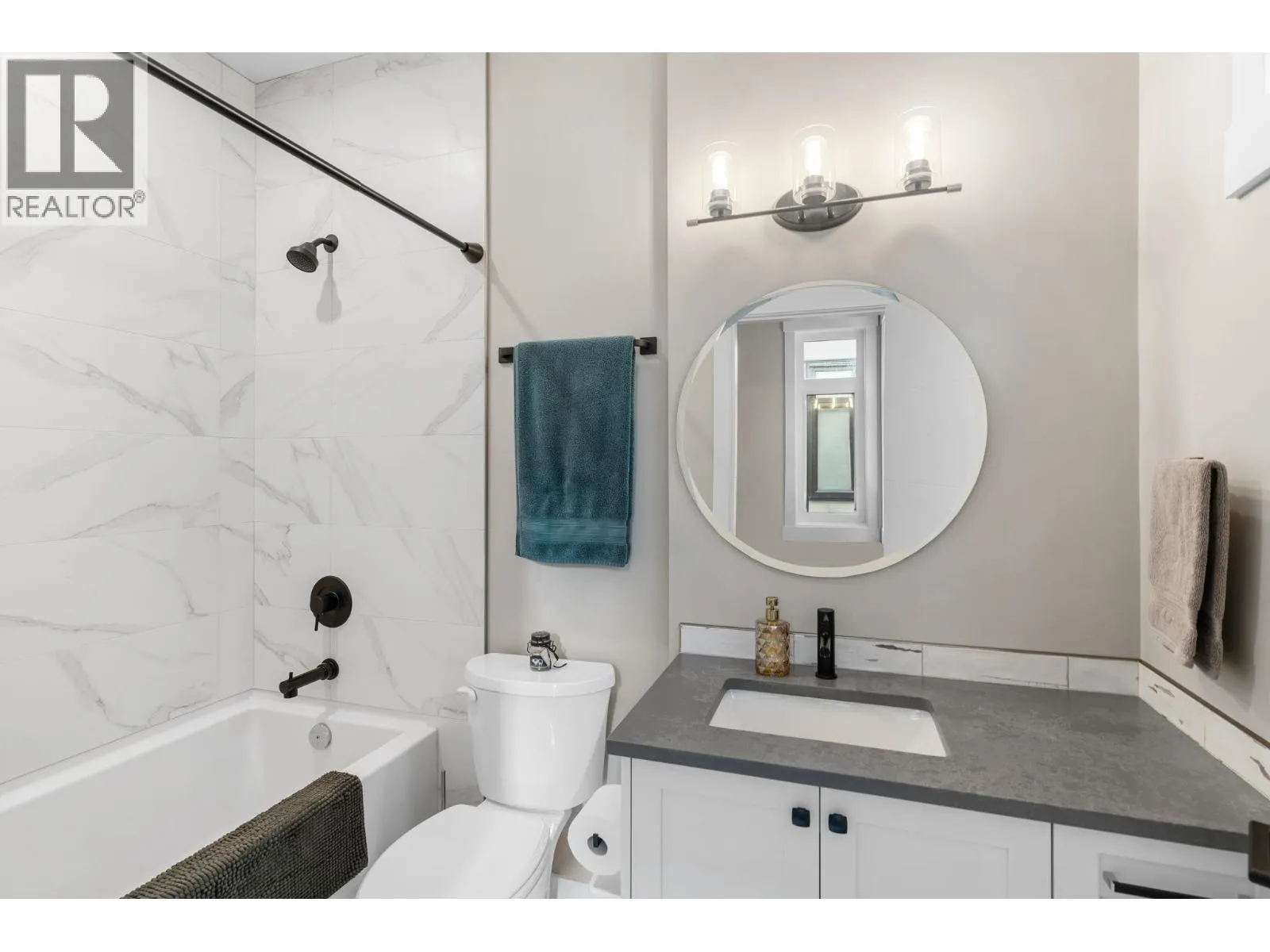 3220 Hilltown Drive Unit# 7