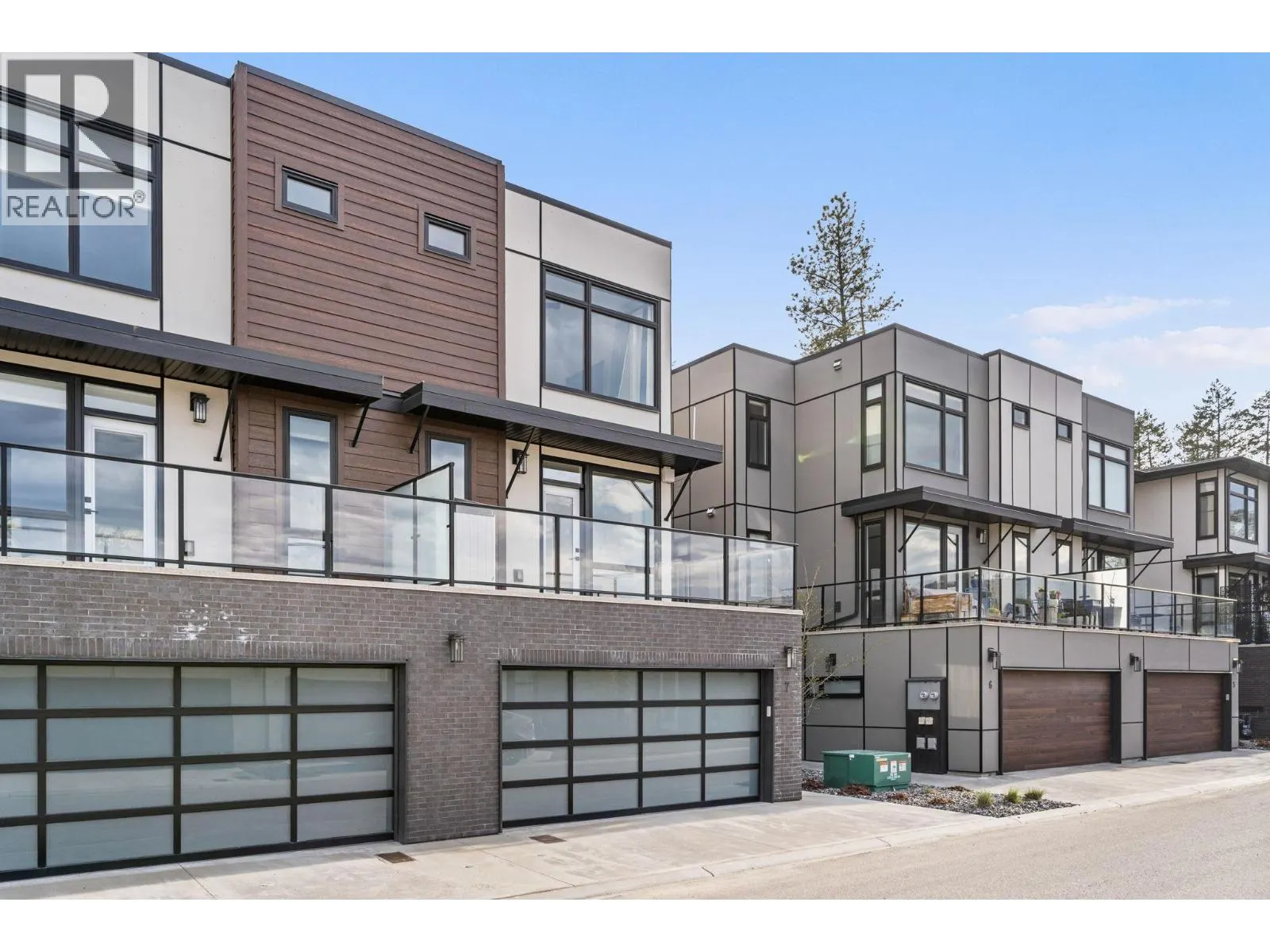 3220 Hilltown Drive Unit# 7