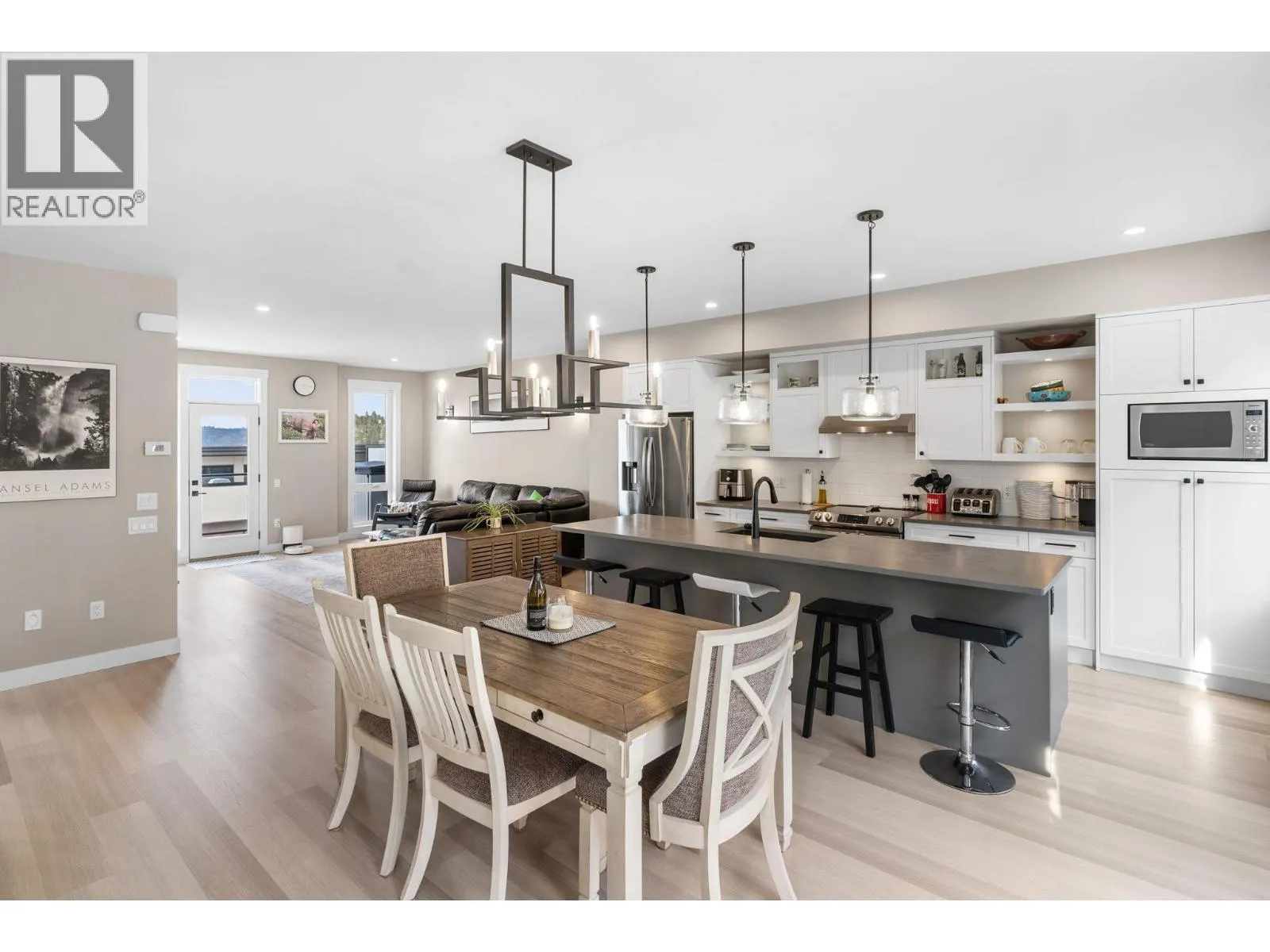 3220 Hilltown Drive Unit# 7