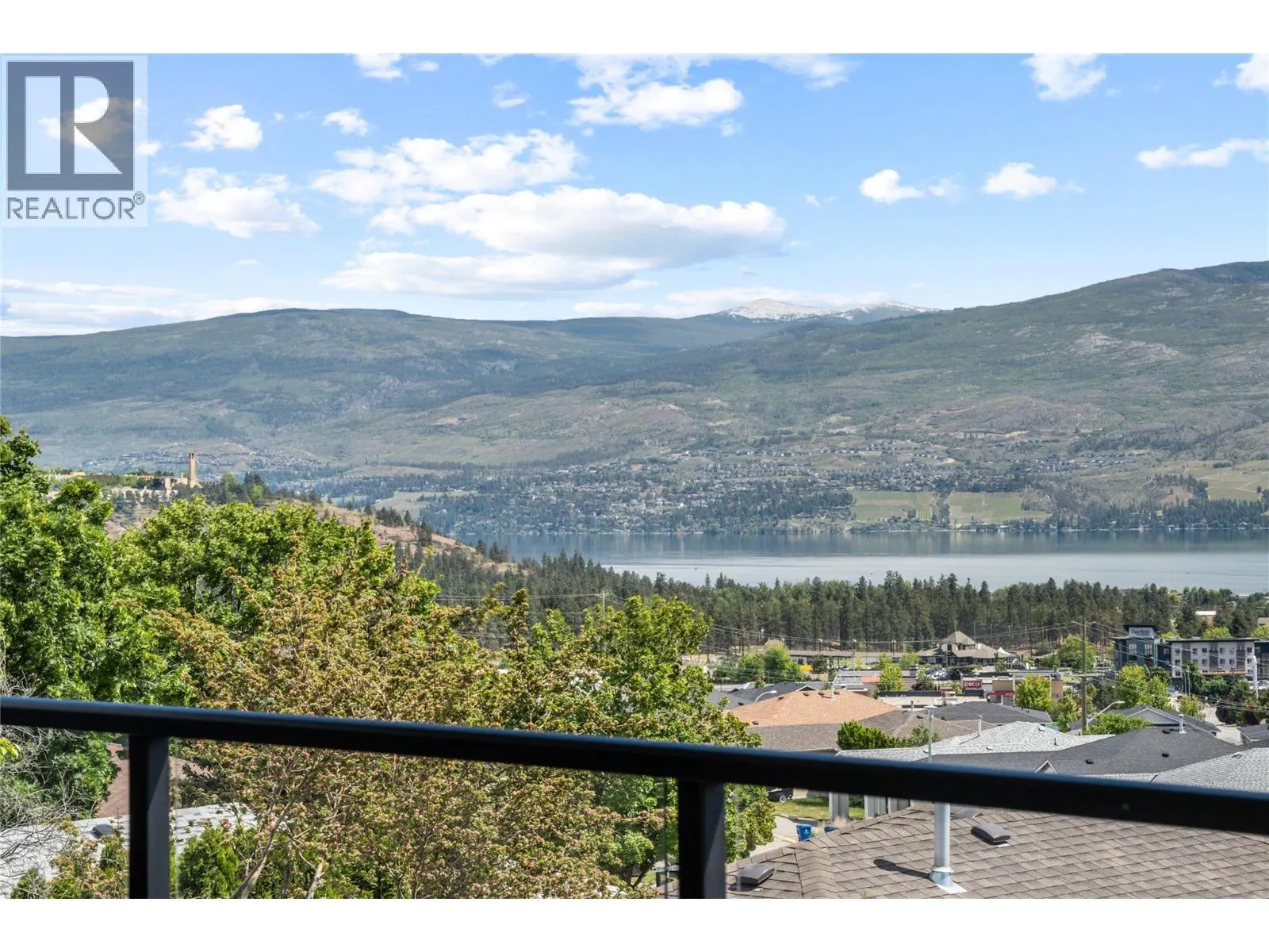 2440 Old Okanagan Highway Unit# 327