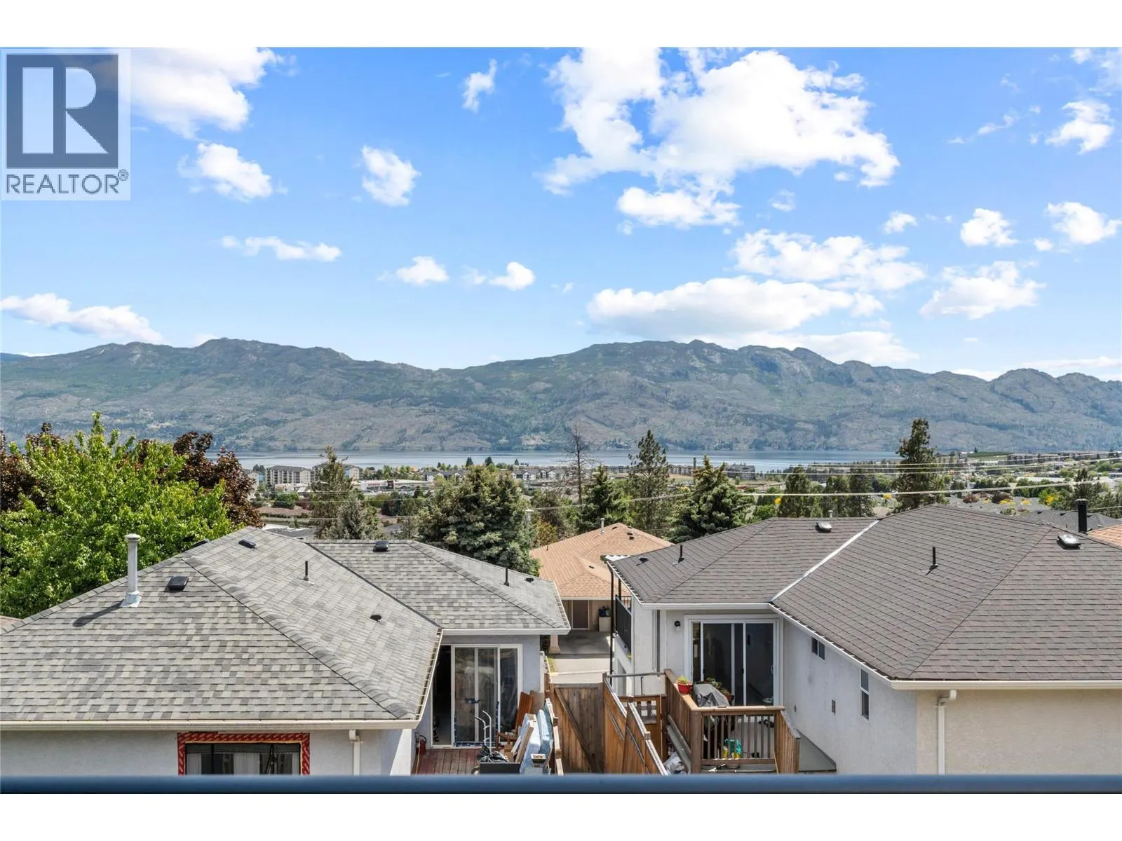 2440 Old Okanagan Highway Unit# 327
