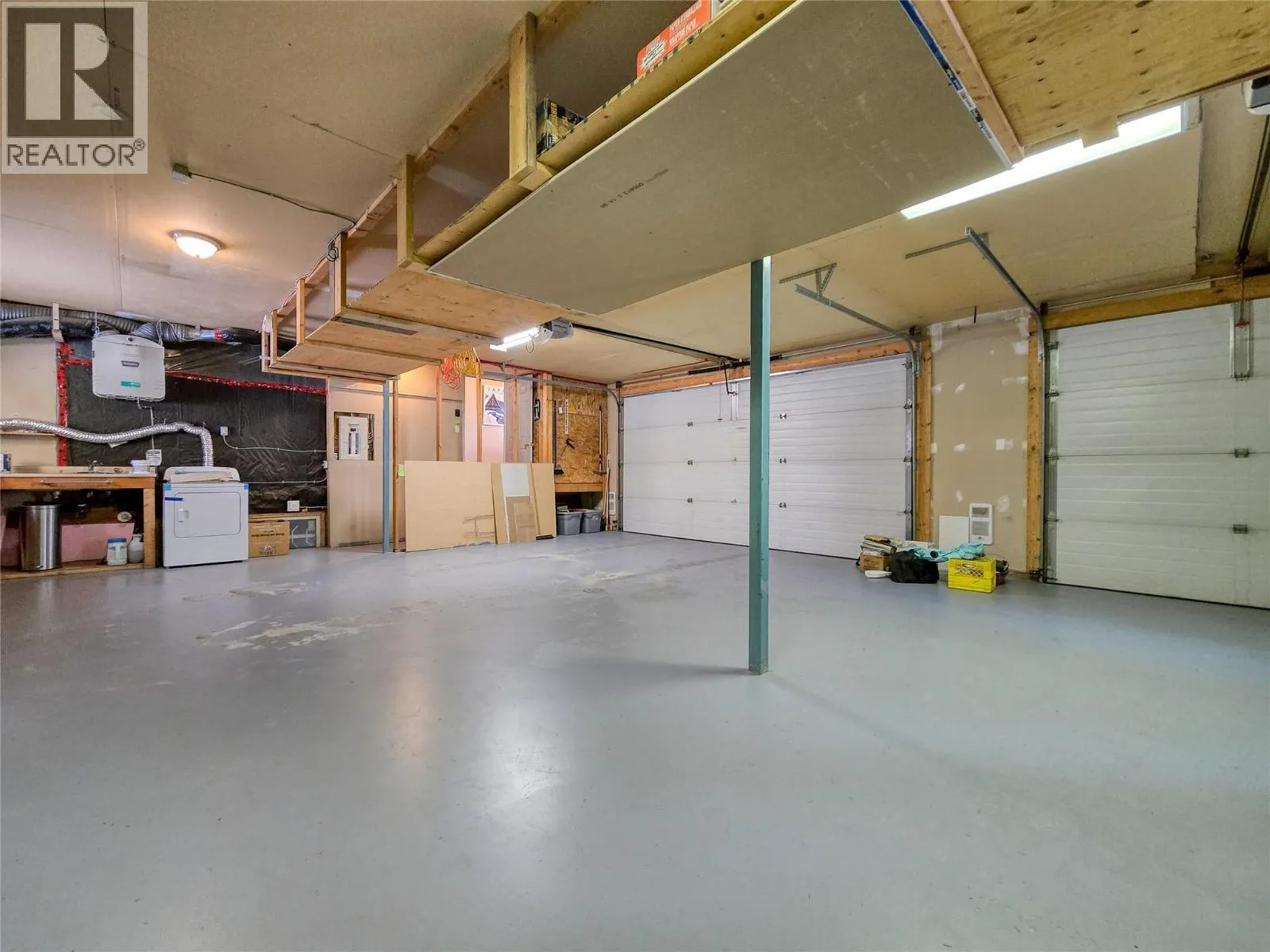 5162 COLUMBIA RIVER Road