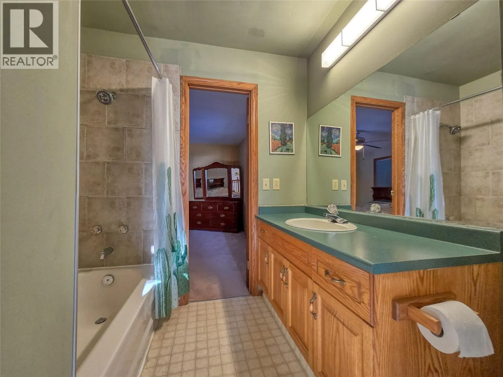 5162 COLUMBIA RIVER Road