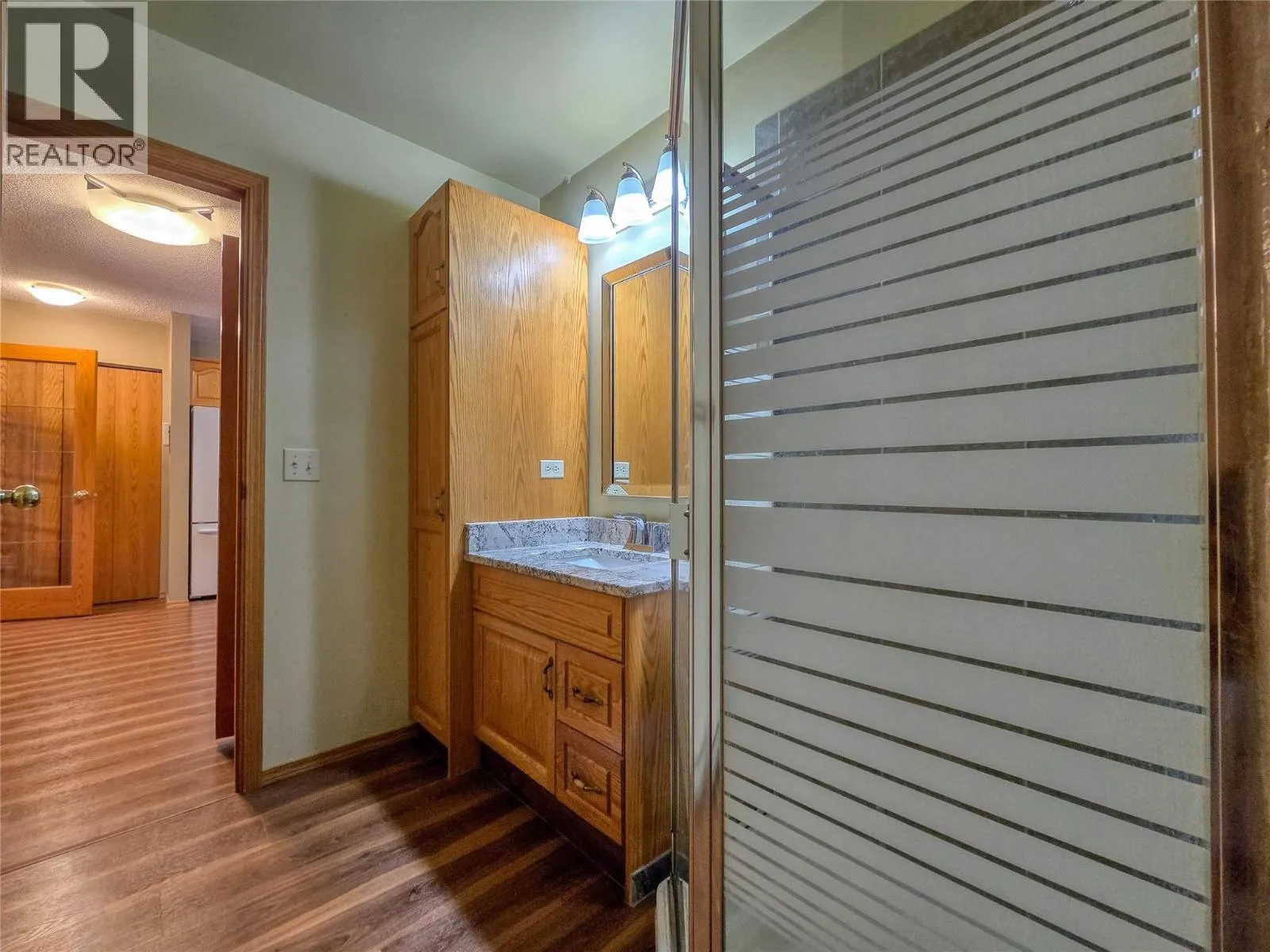 5162 COLUMBIA RIVER Road