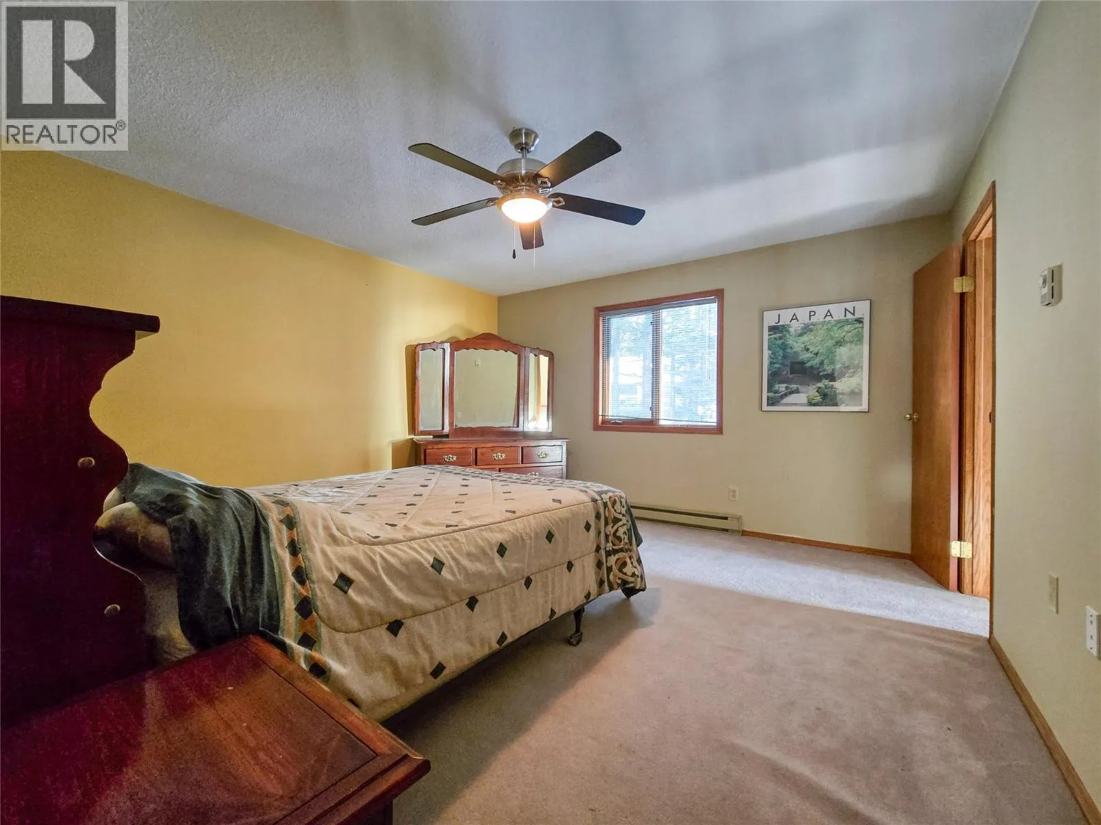 5162 COLUMBIA RIVER Road
