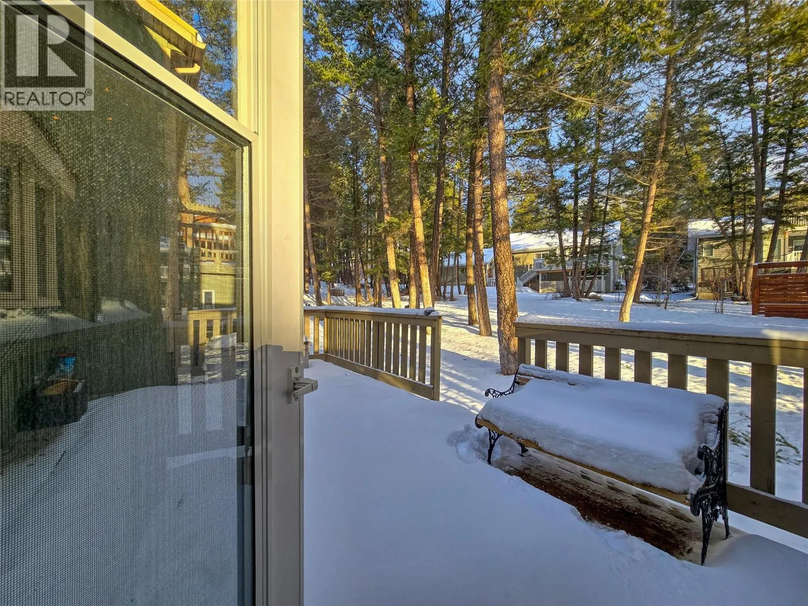 5162 COLUMBIA RIVER Road
