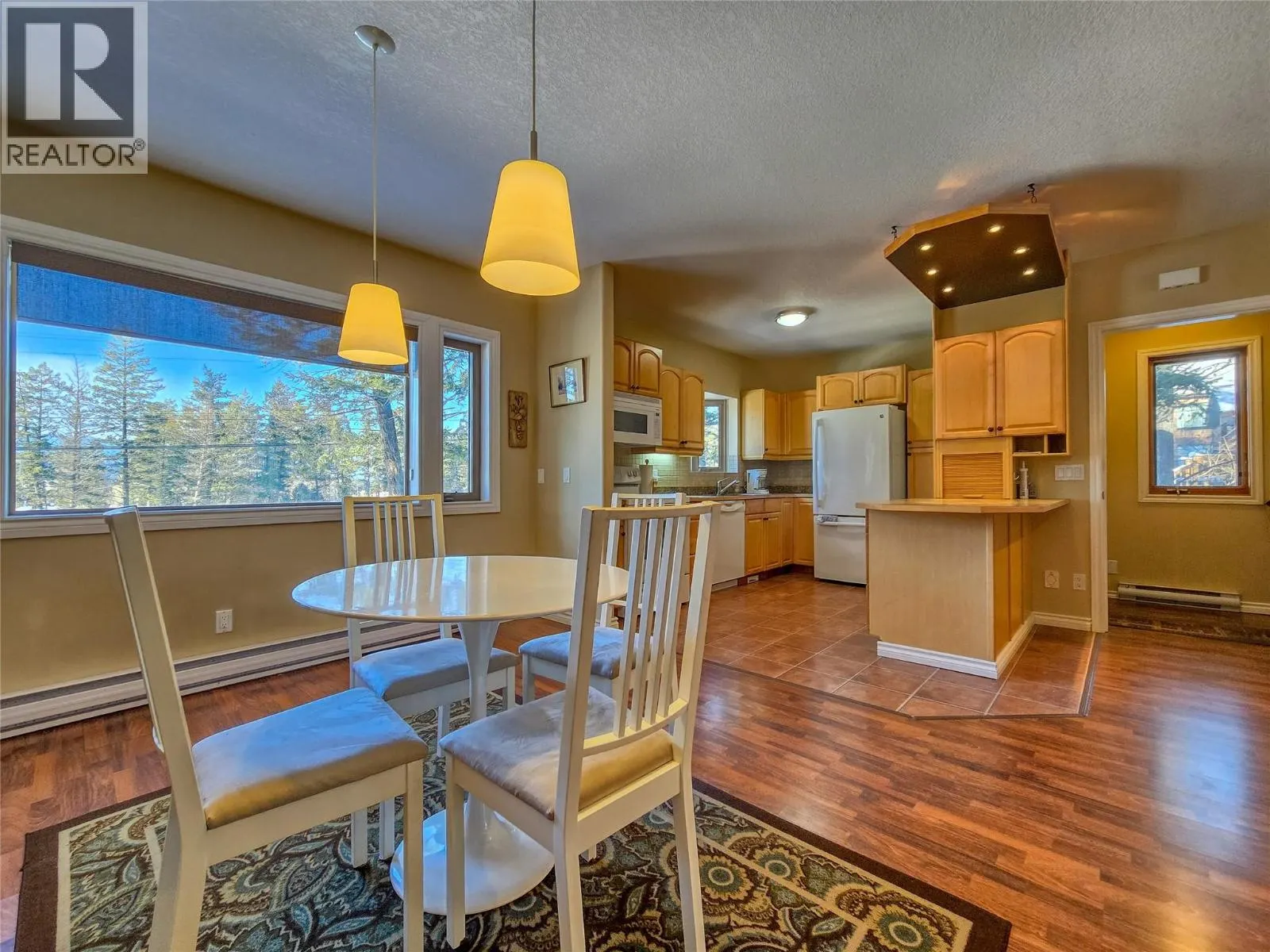 5162 COLUMBIA RIVER Road