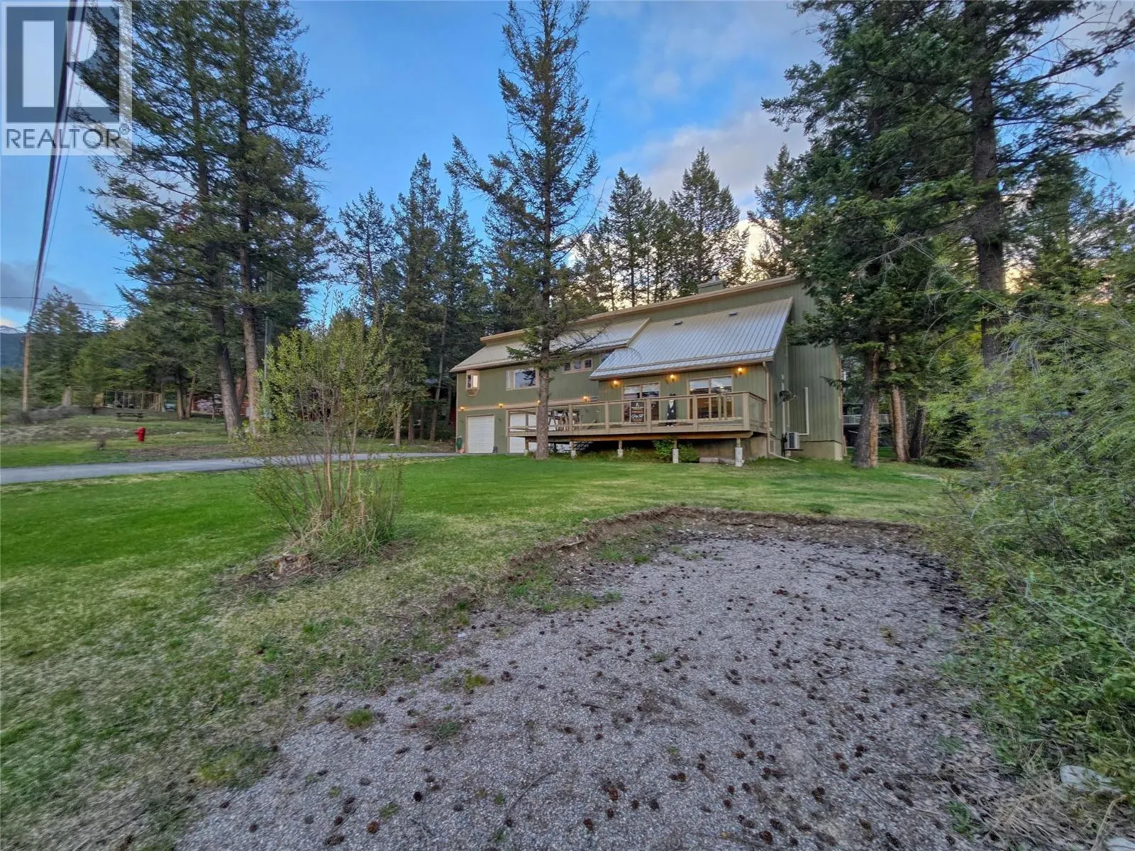 5162 COLUMBIA RIVER Road