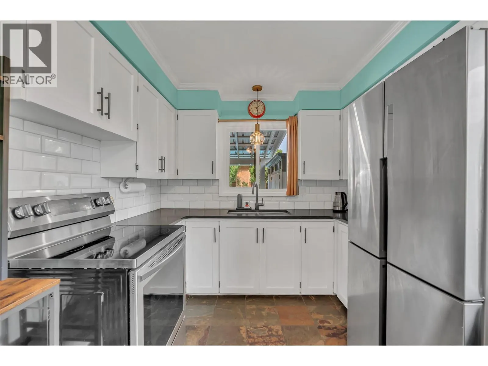 141 Granby Avenue