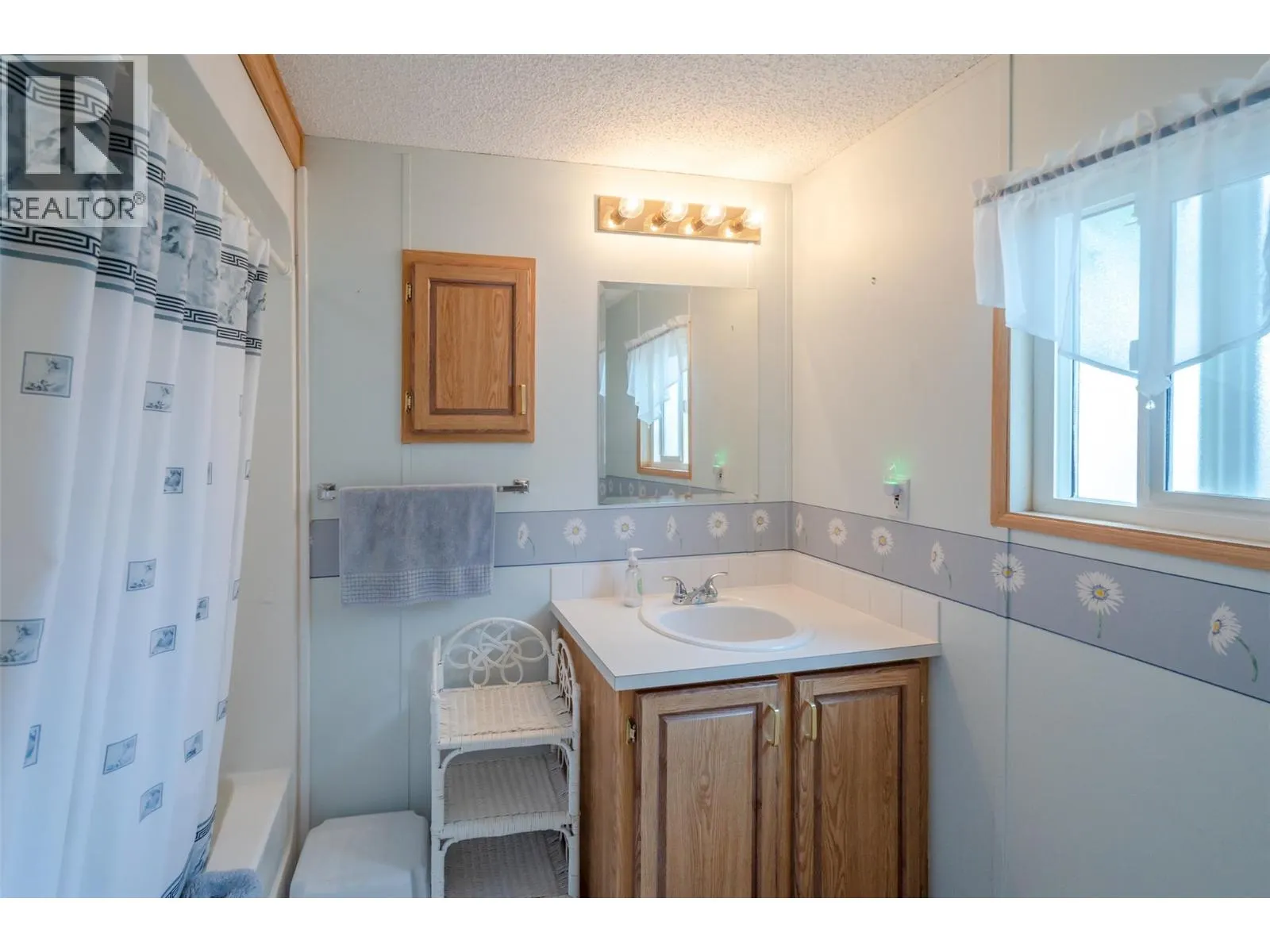 4505 MCLEAN CREEK Road Unit# F22