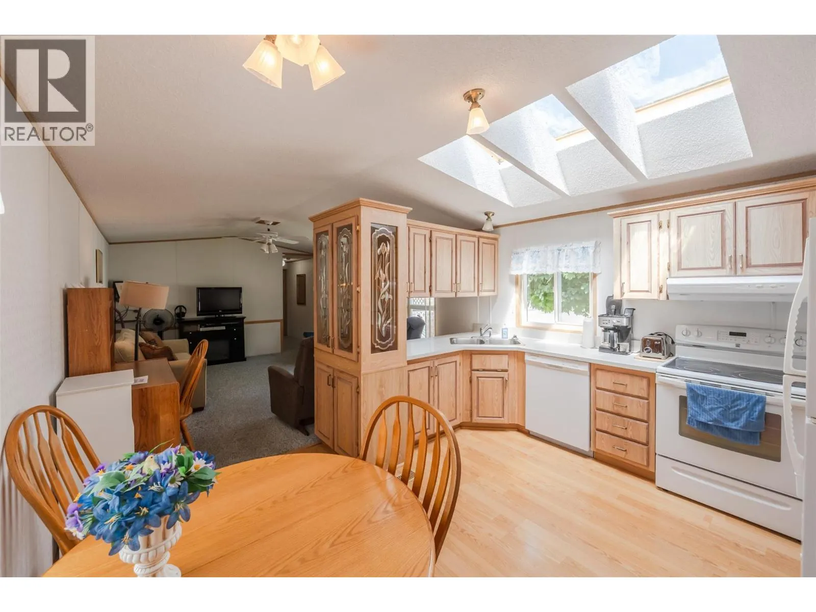 4505 MCLEAN CREEK Road Unit# F22