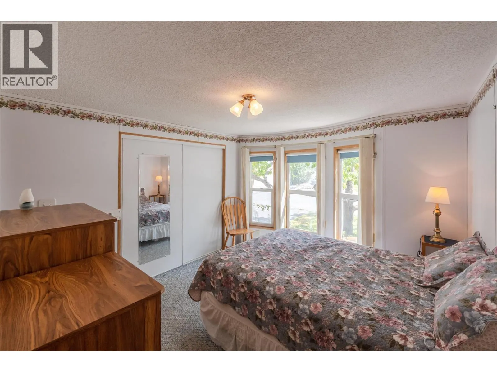 4505 MCLEAN CREEK Road Unit# F22
