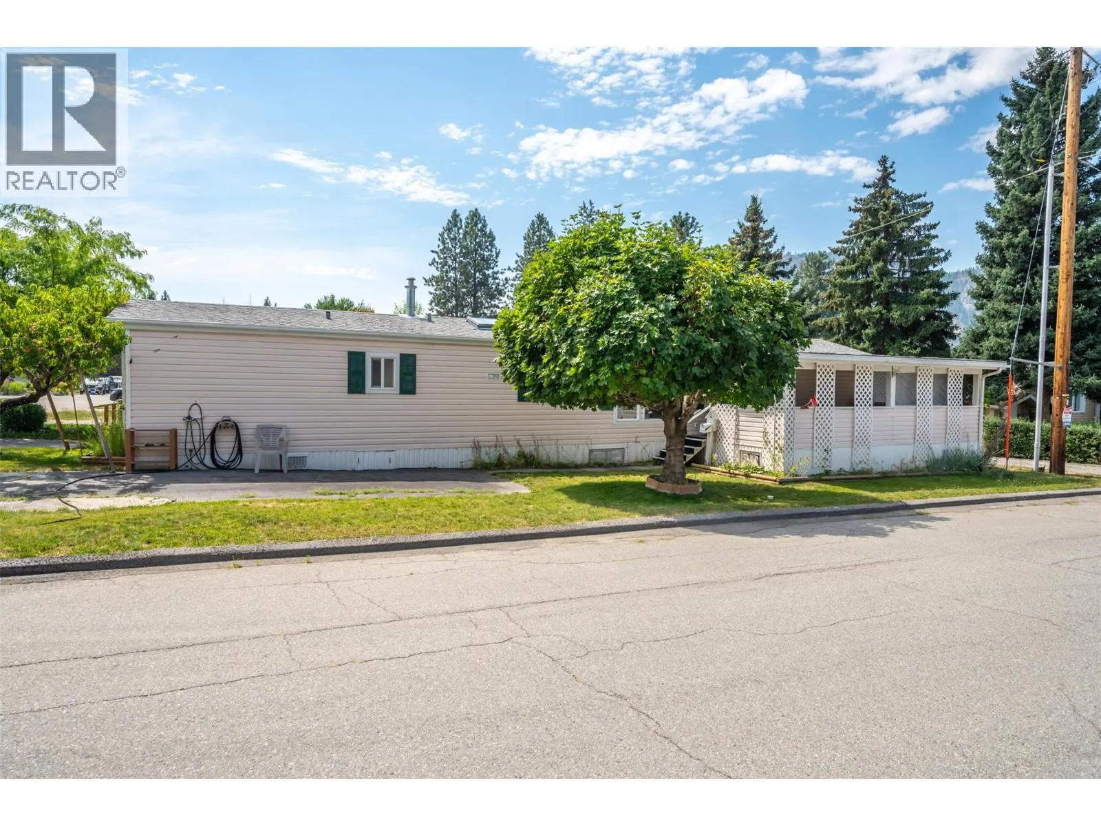 4505 MCLEAN CREEK Road Unit# F22