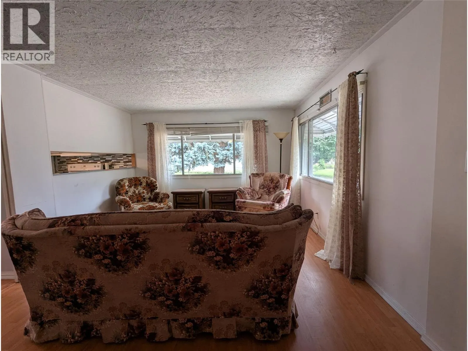 3535 Casorso Road Unit# 40