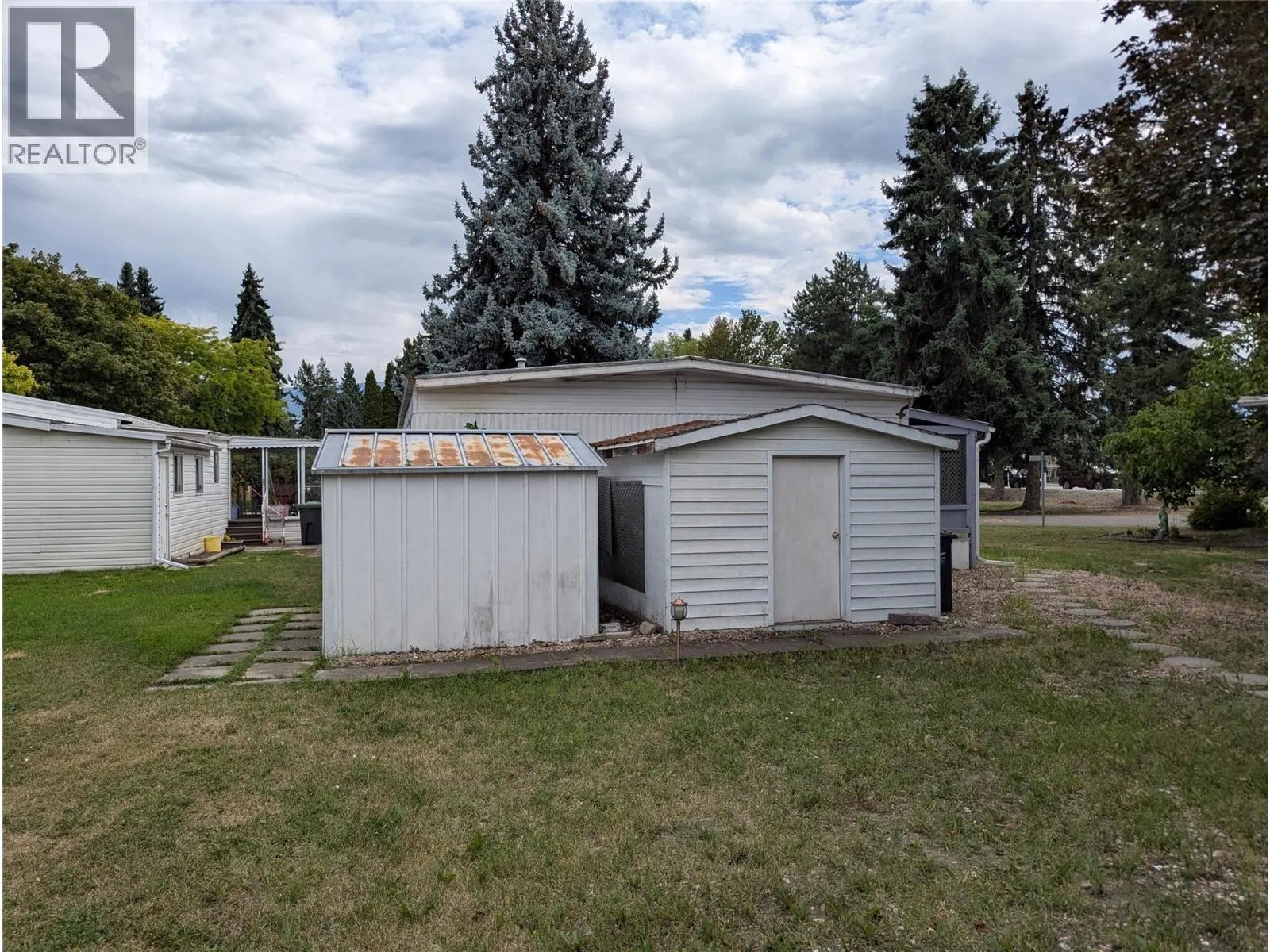 3535 Casorso Road Unit# 40