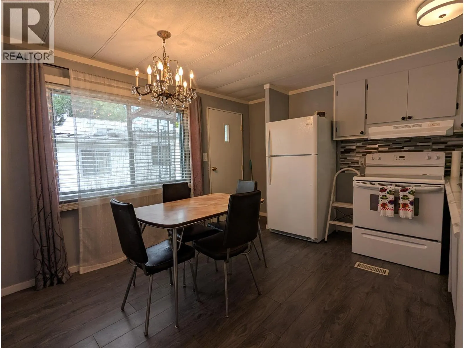3535 Casorso Road Unit# 40