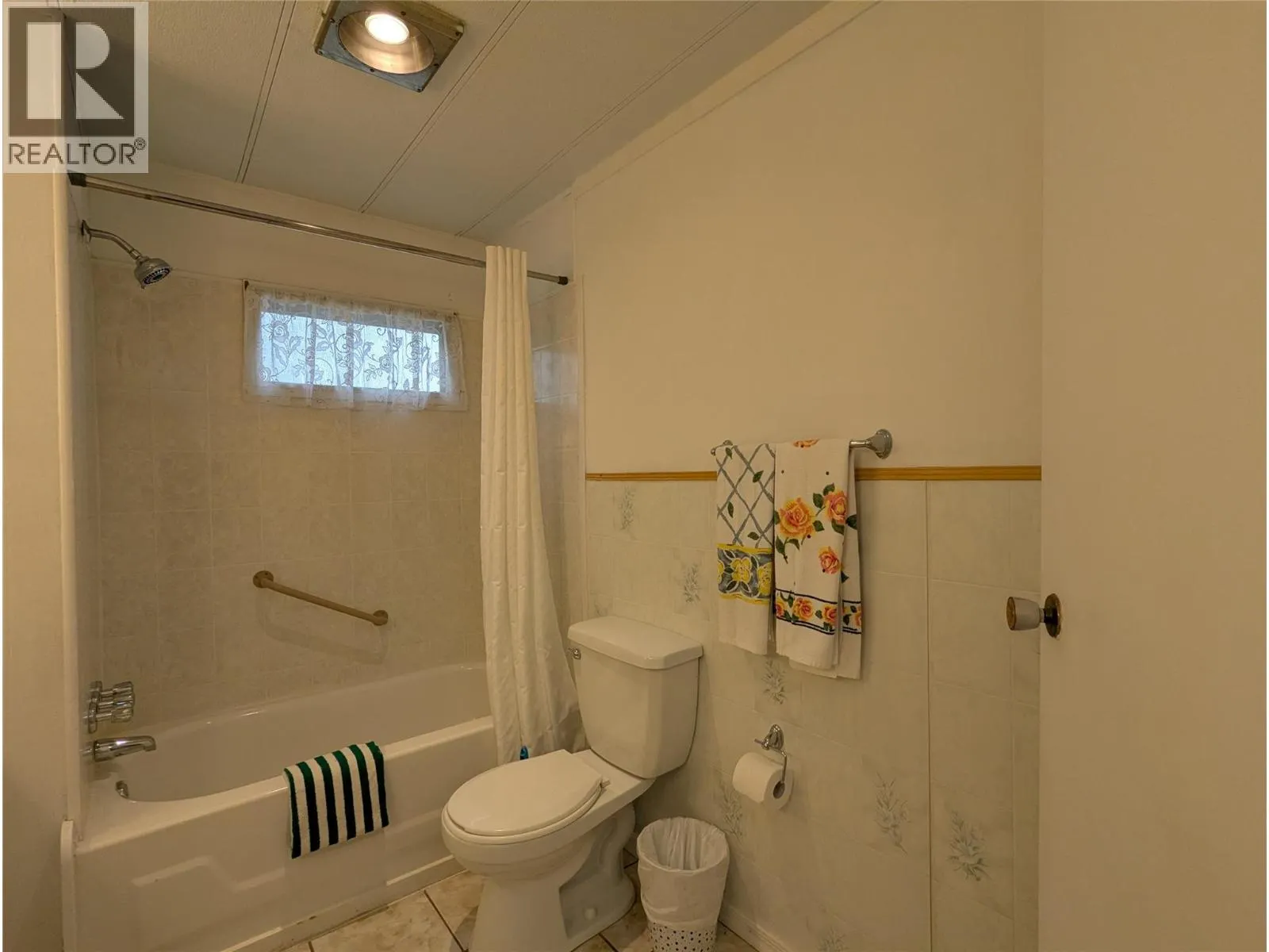 3535 Casorso Road Unit# 40