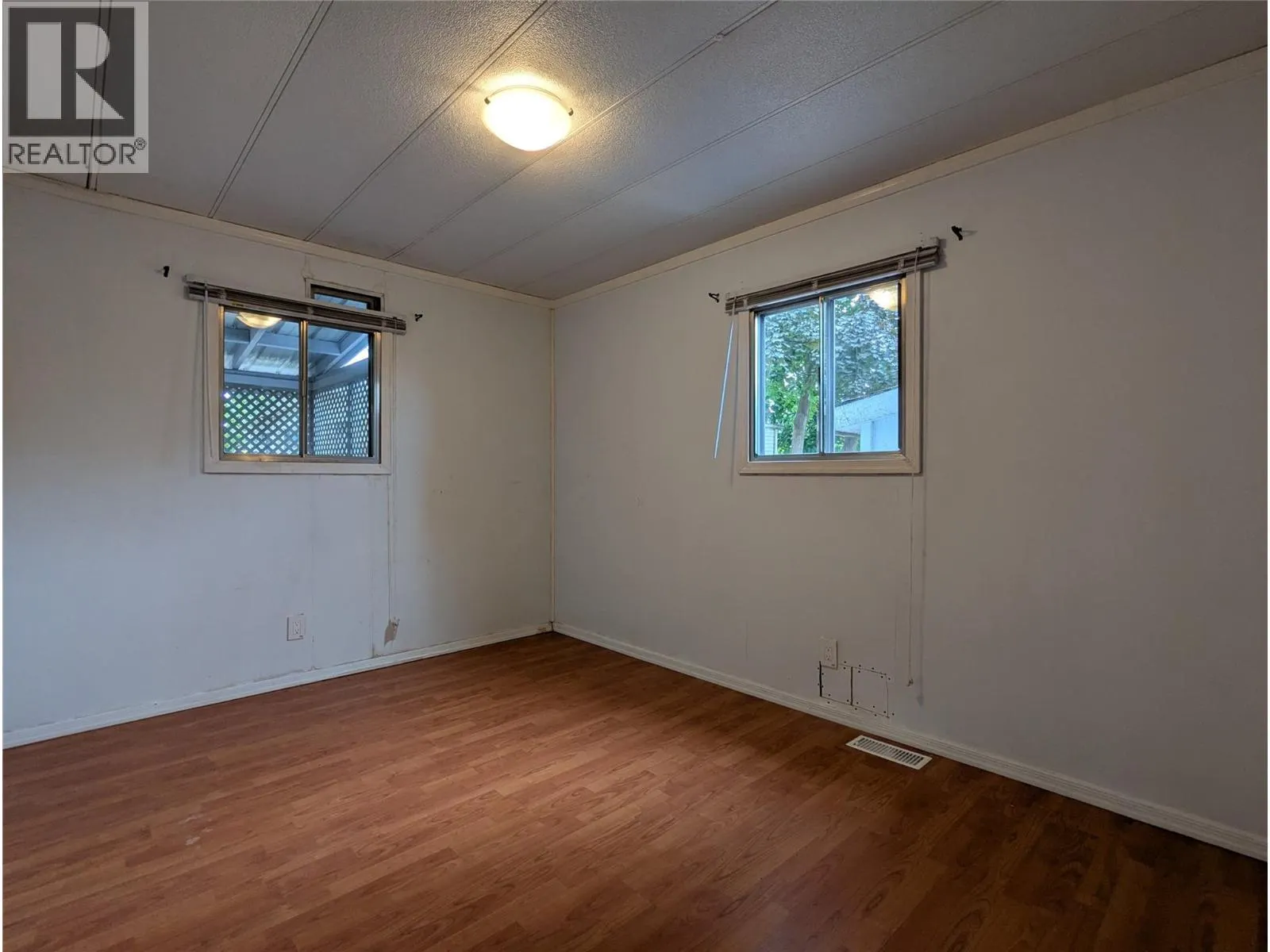 3535 Casorso Road Unit# 40